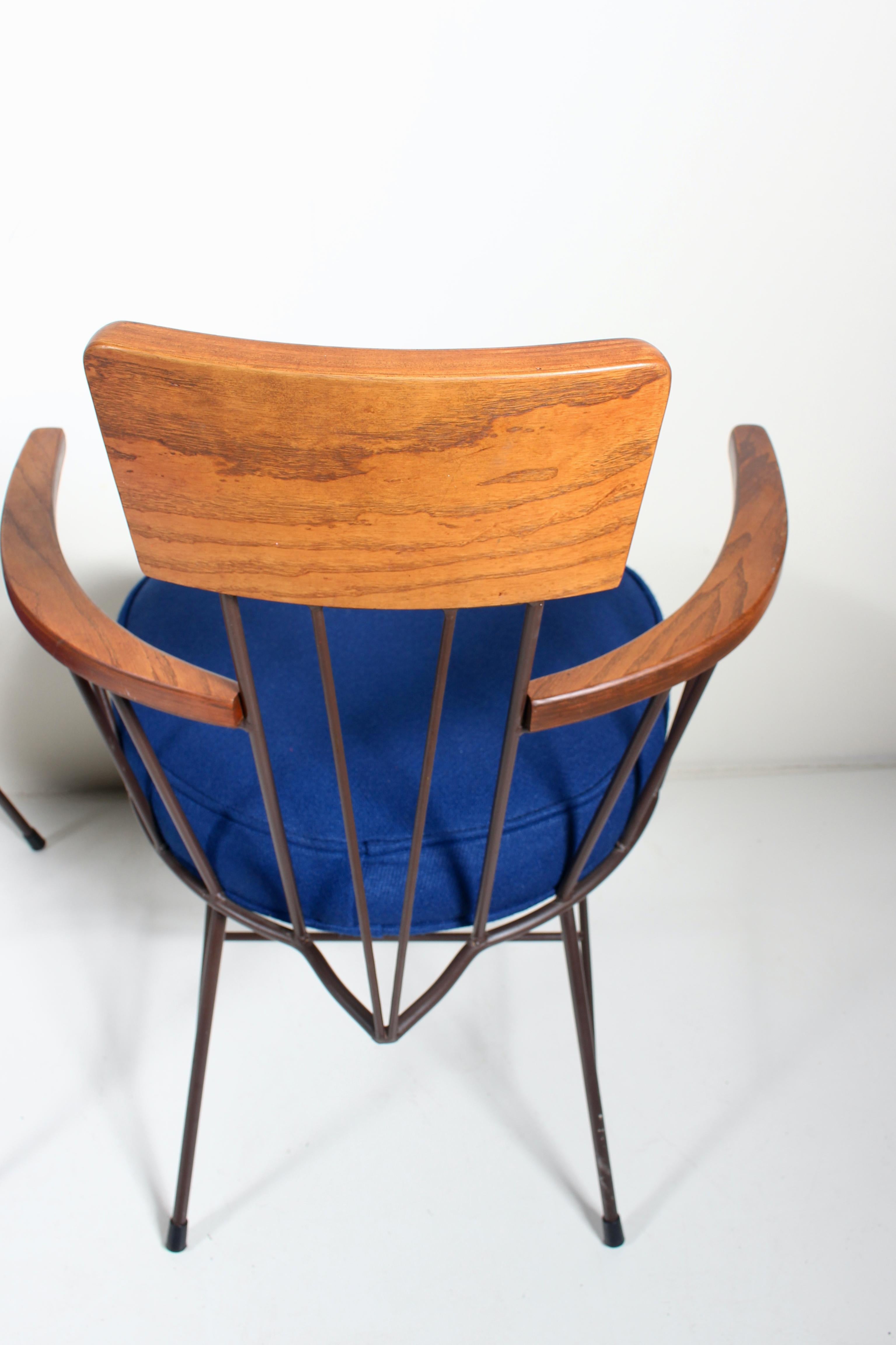 Ensemble de 4 fauteuils de capitaine en chêne et fer rembourrés Richard McCarthy pour Selrite, années 1950 en vente 2