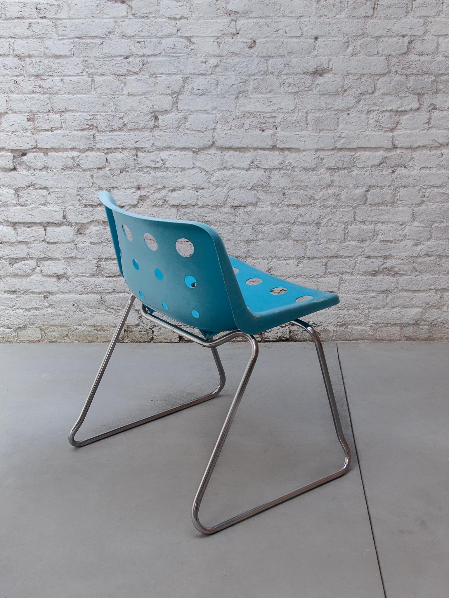 Set of four Robin Day 'Polo' Sled, Stackable Chairs, 1960s Indoor and Outdoor In Good Condition For Sale In Antwerp, BE