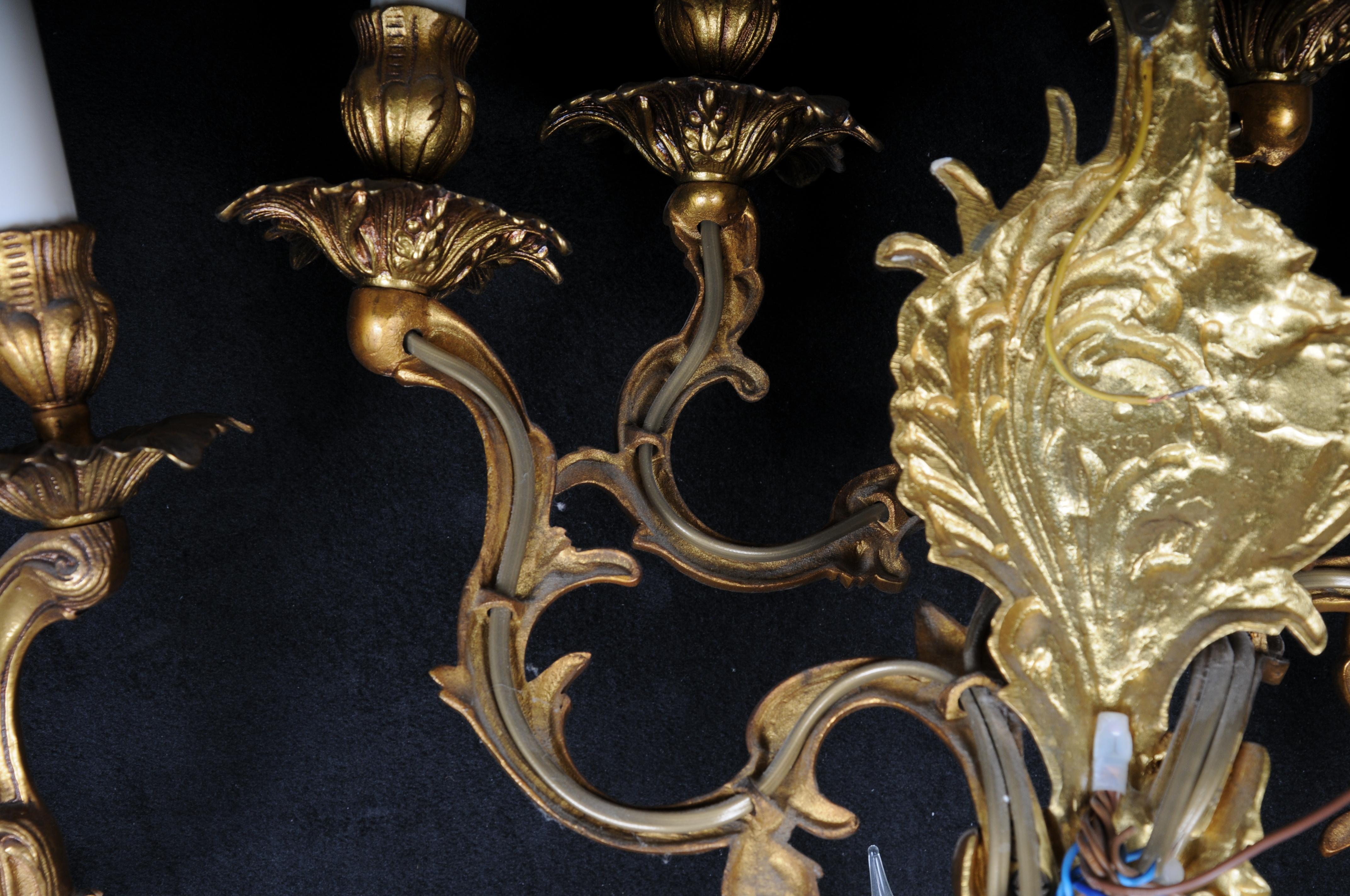 Juego de cuatro apliques rococó de bronce dorado, principios del siglo XX. en venta 7