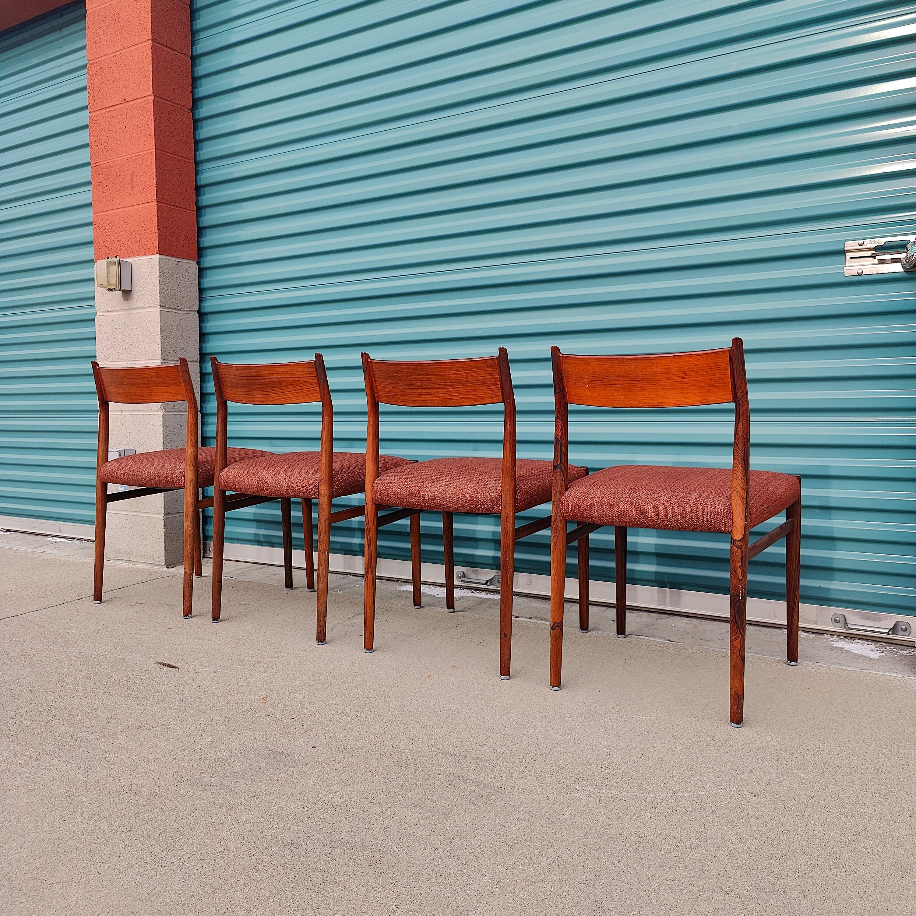 Set of Four Rosewood Mid Century Danish Model 418 Dining Chairs by Arne Vodder For Sale 2