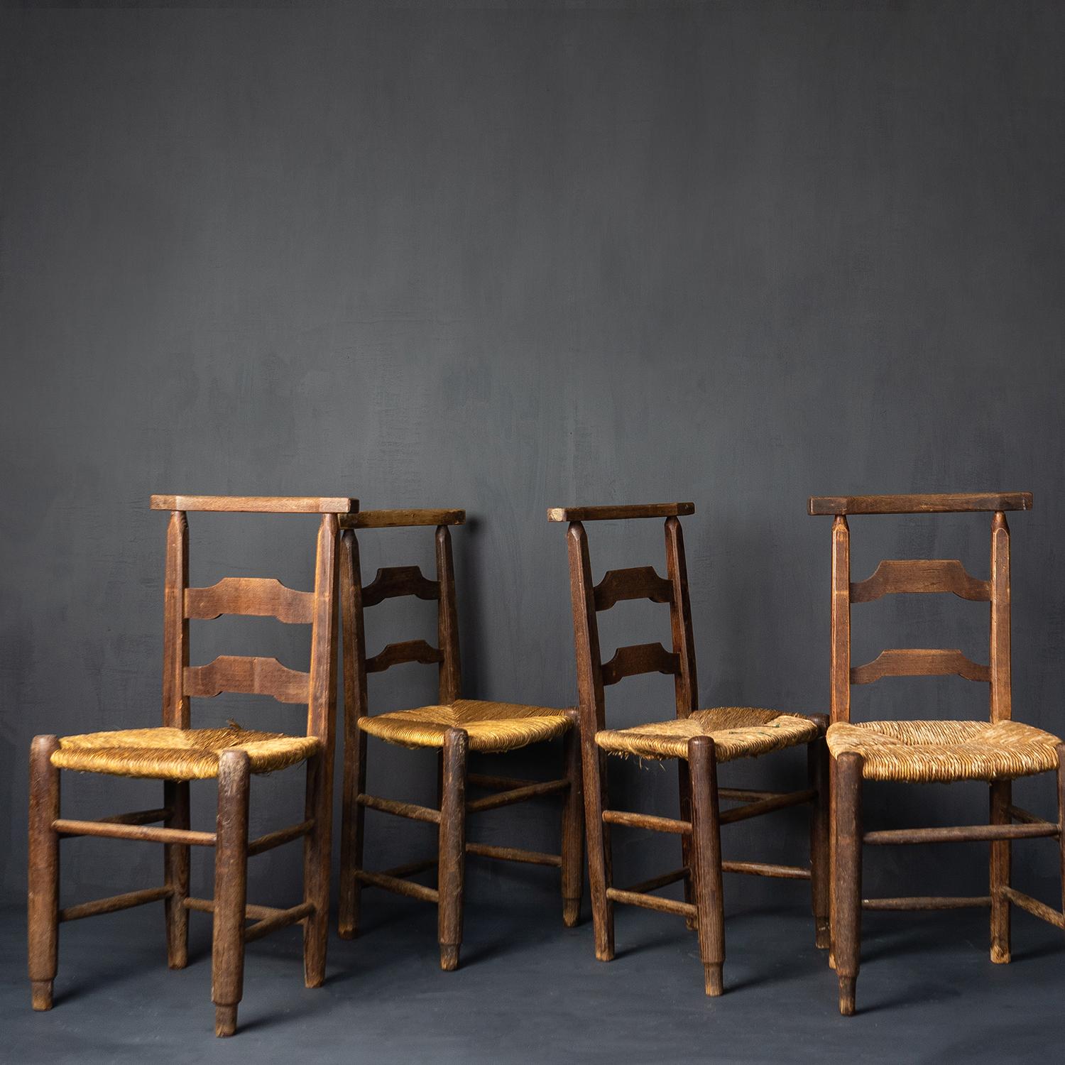 Set of Four Antique Rustic French Rush Seat Chapel Dining Chairs, 1900s In Good Condition In Bristol, GB