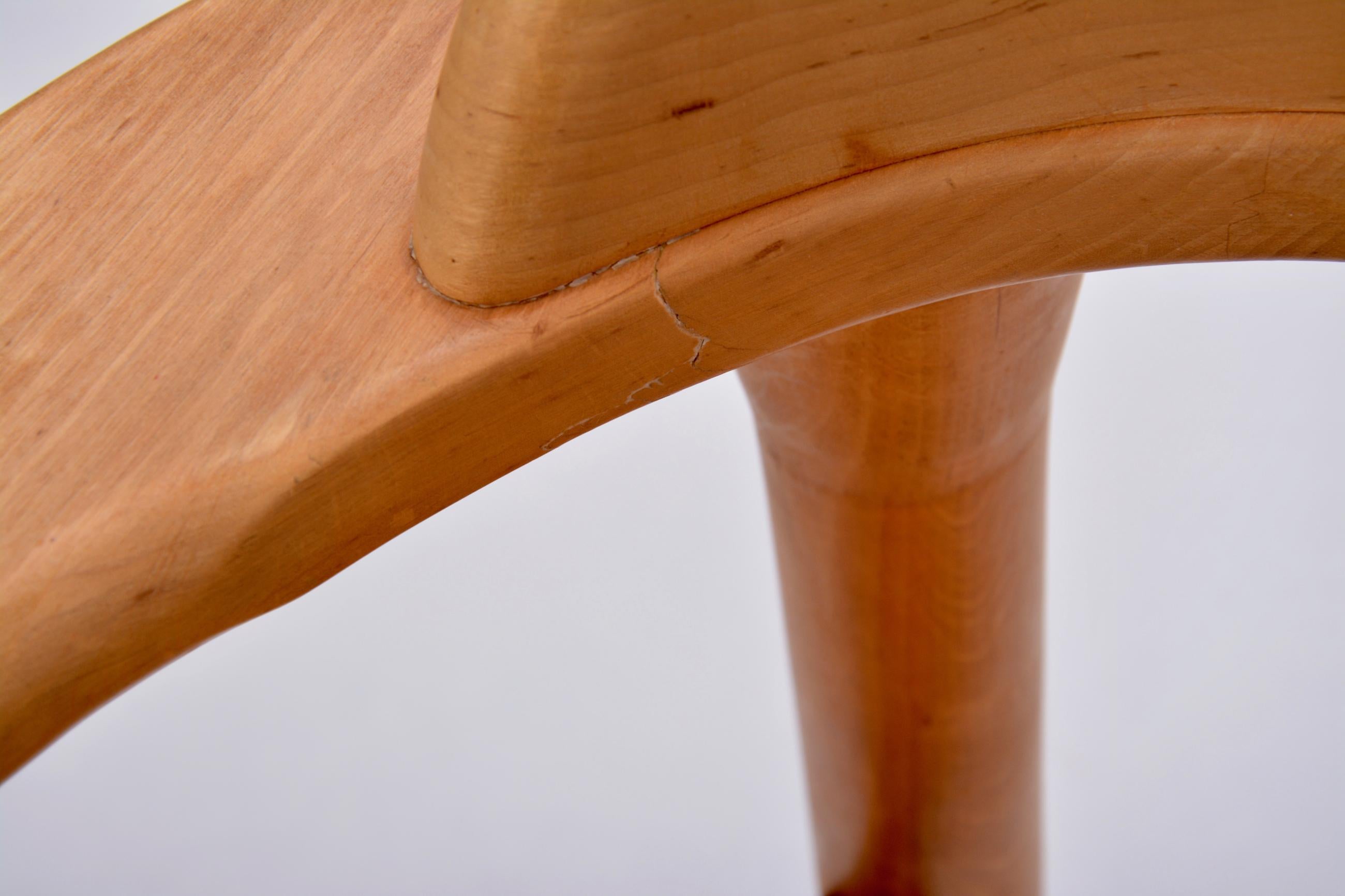 Set di quattro sedie da pranzo rustiche scandinave di metà secolo moderno in vendita 1
