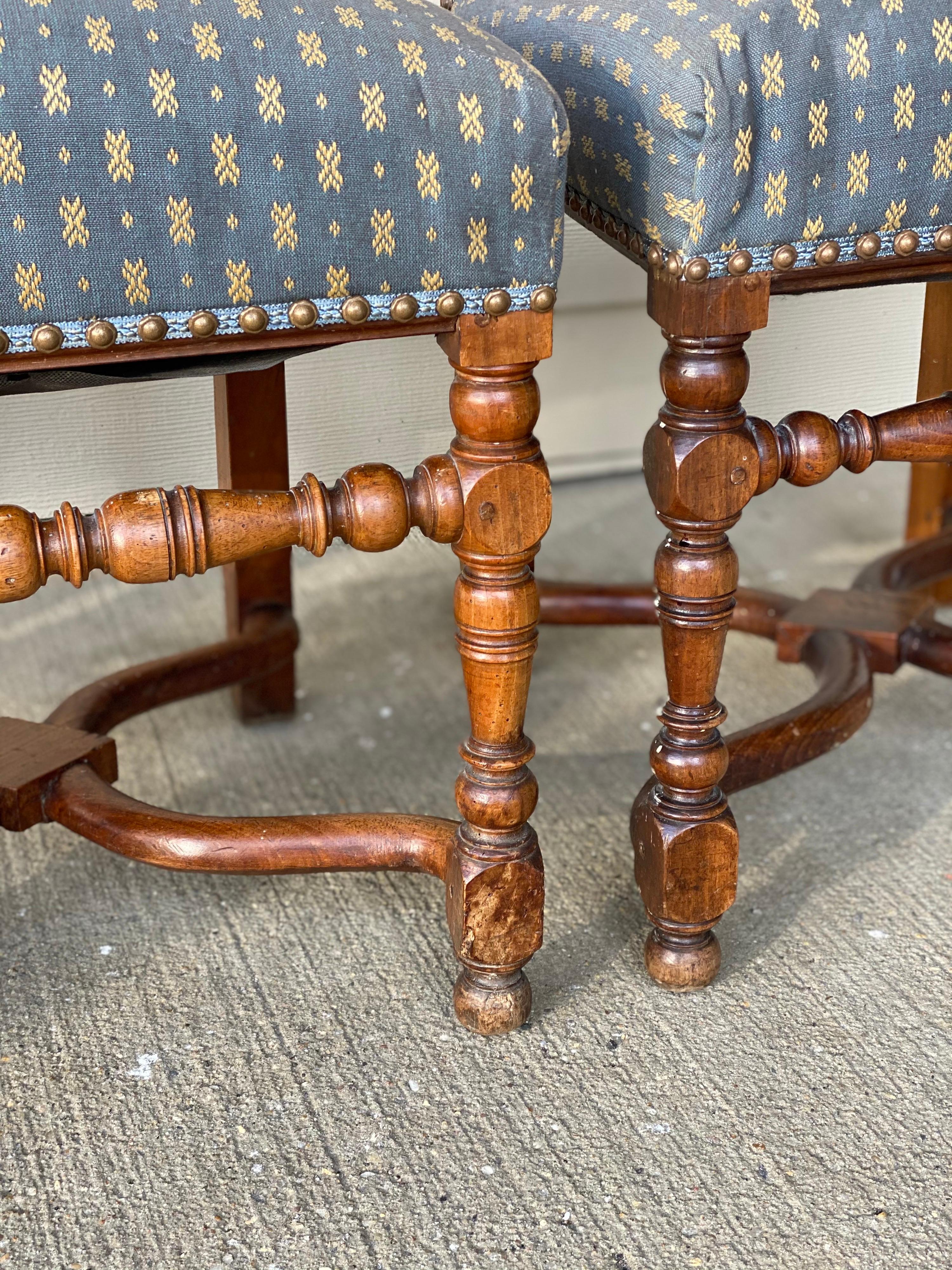 Set of Four Rustic Style Oak Ladder Back Chairs, Early 20th Century For Sale 6