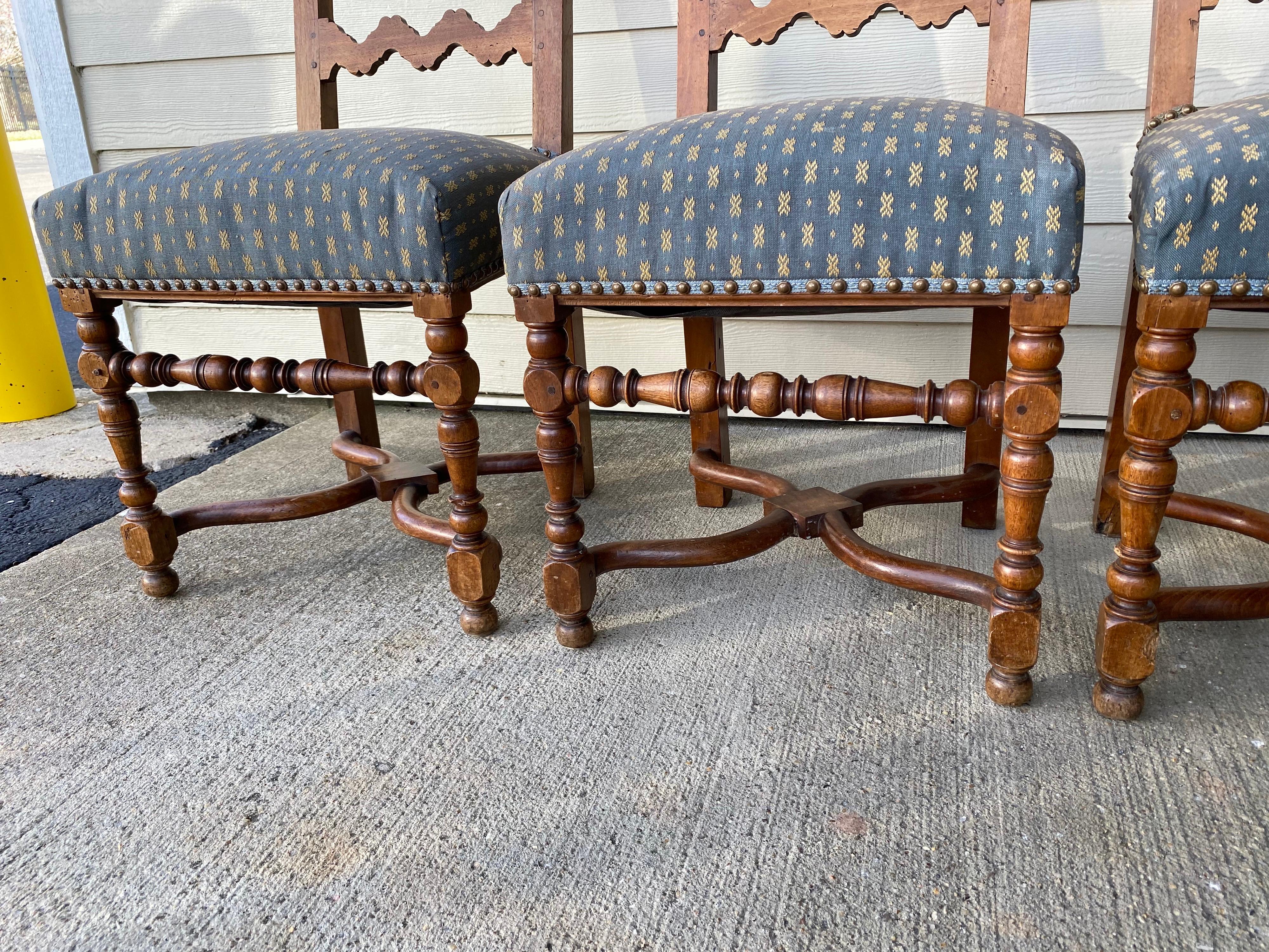 Set of Four Rustic Style Oak Ladder Back Chairs, Early 20th Century For Sale 8