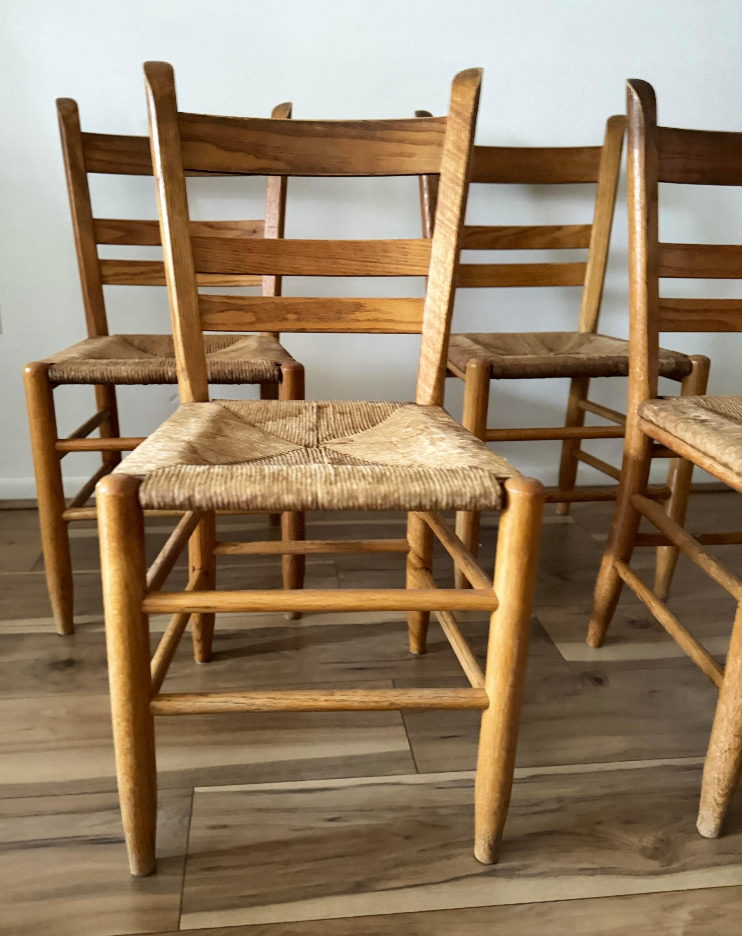 American Set of Four Rustic Vintage Oak and Rush Seat Dining Chairs With Ladder Backs 