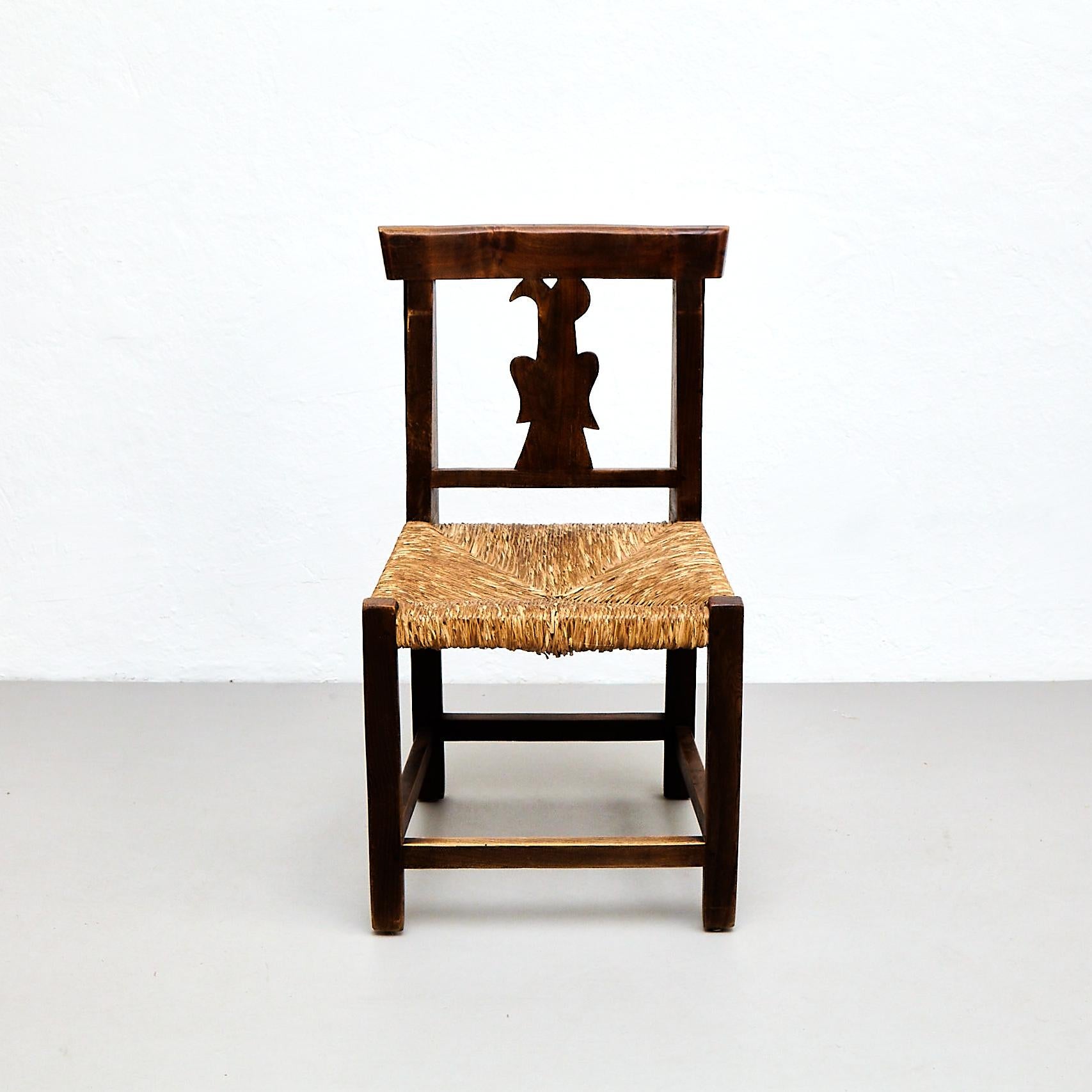 Satz von vier rustikalen französischen Stühlen aus Holz, um 1950 11