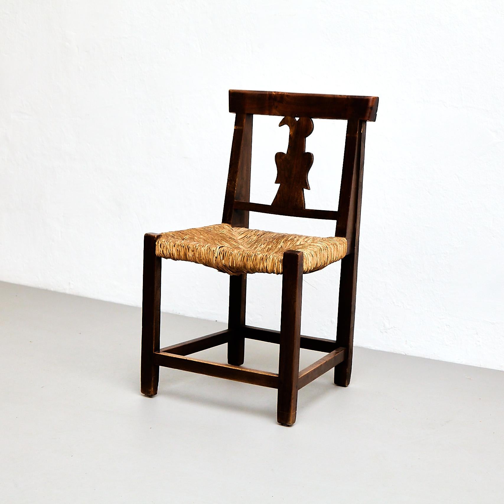 Satz von vier rustikalen französischen Stühlen aus Holz, um 1950 13