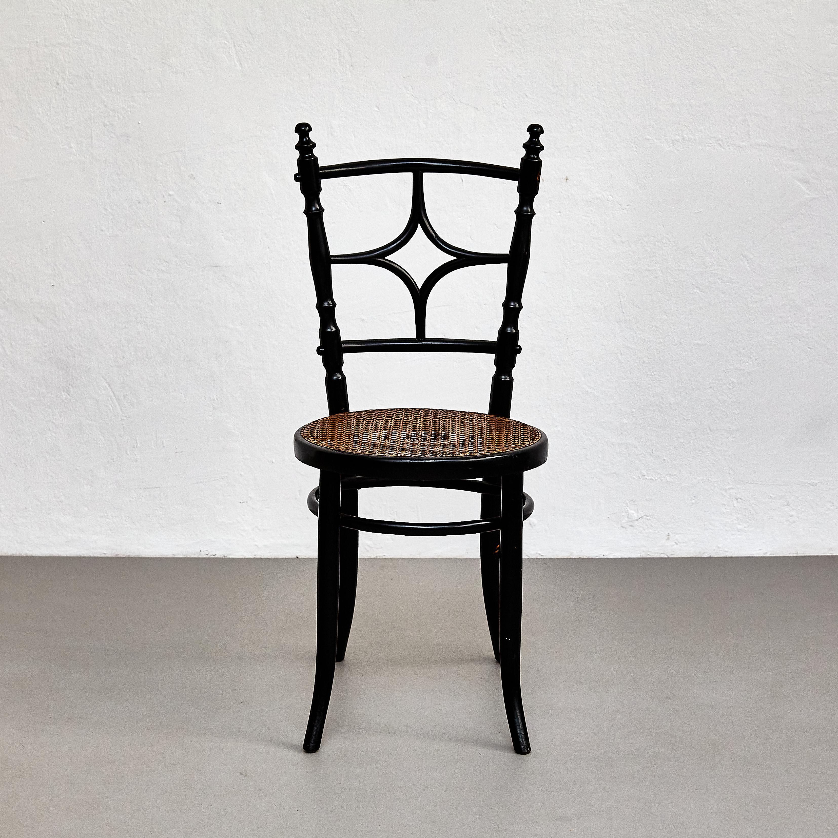 Satz von vier rustikalen französischen Stühlen aus Holz, um 1950 (Art déco) im Angebot