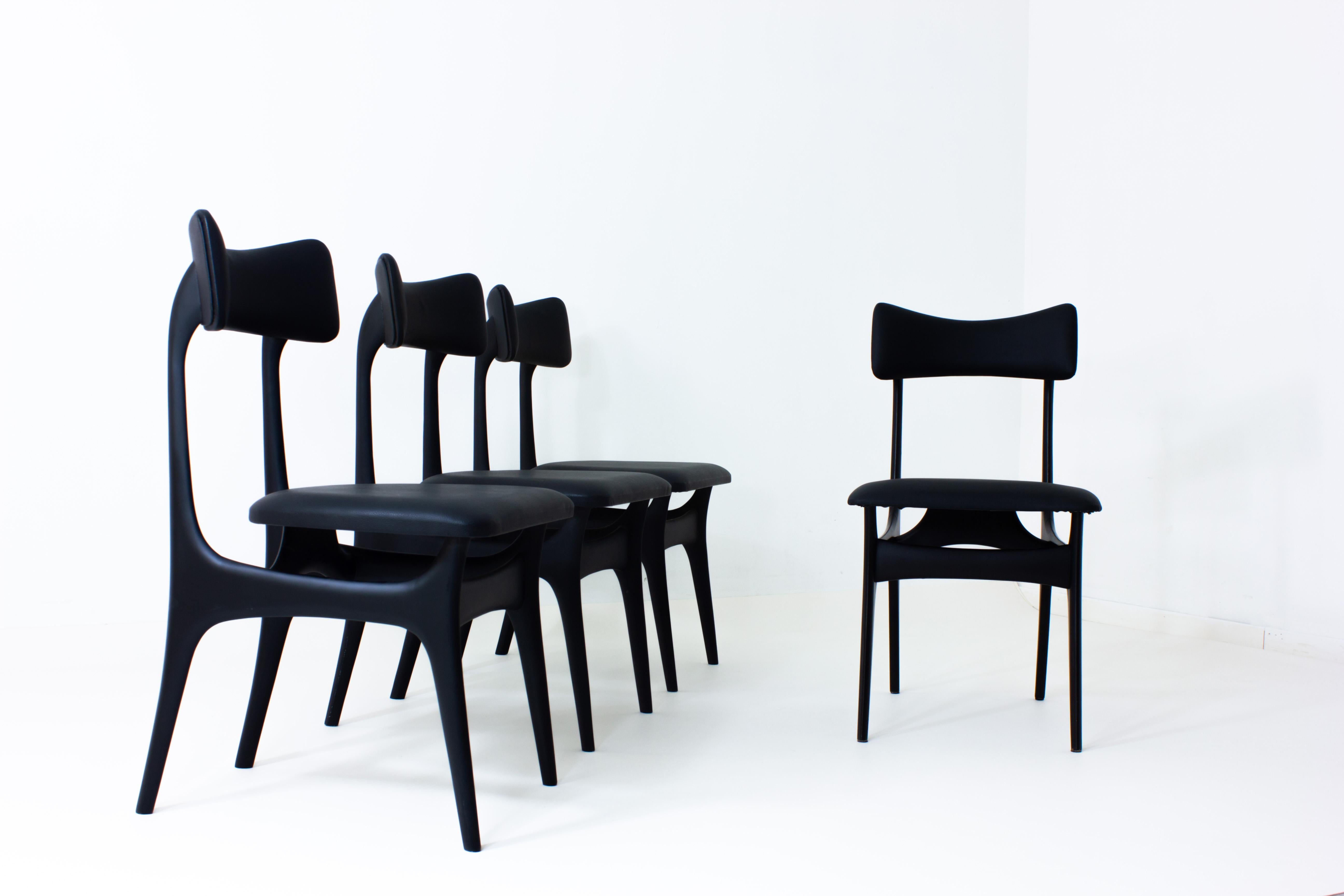 Mid-Century Modern Ensemble de quatre chaises S3 par Alfred Hendrickx, Belgique, années 1950 en vente