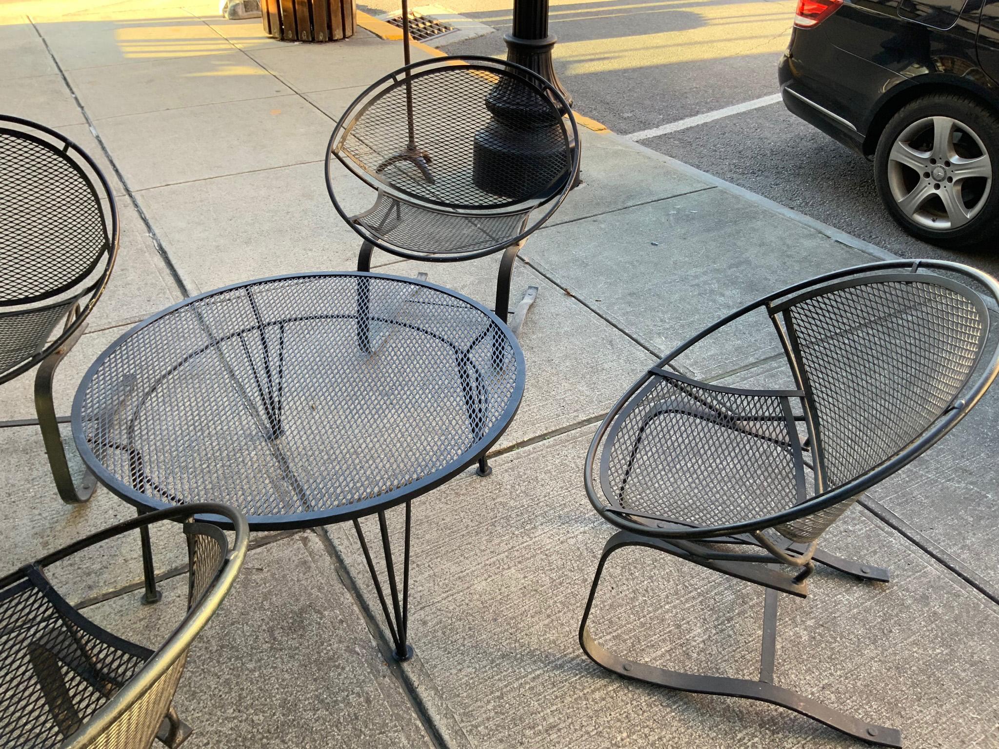 Mid-Century Modern Set of Four Salterini Radar Lounge Chairs and Coffee Table