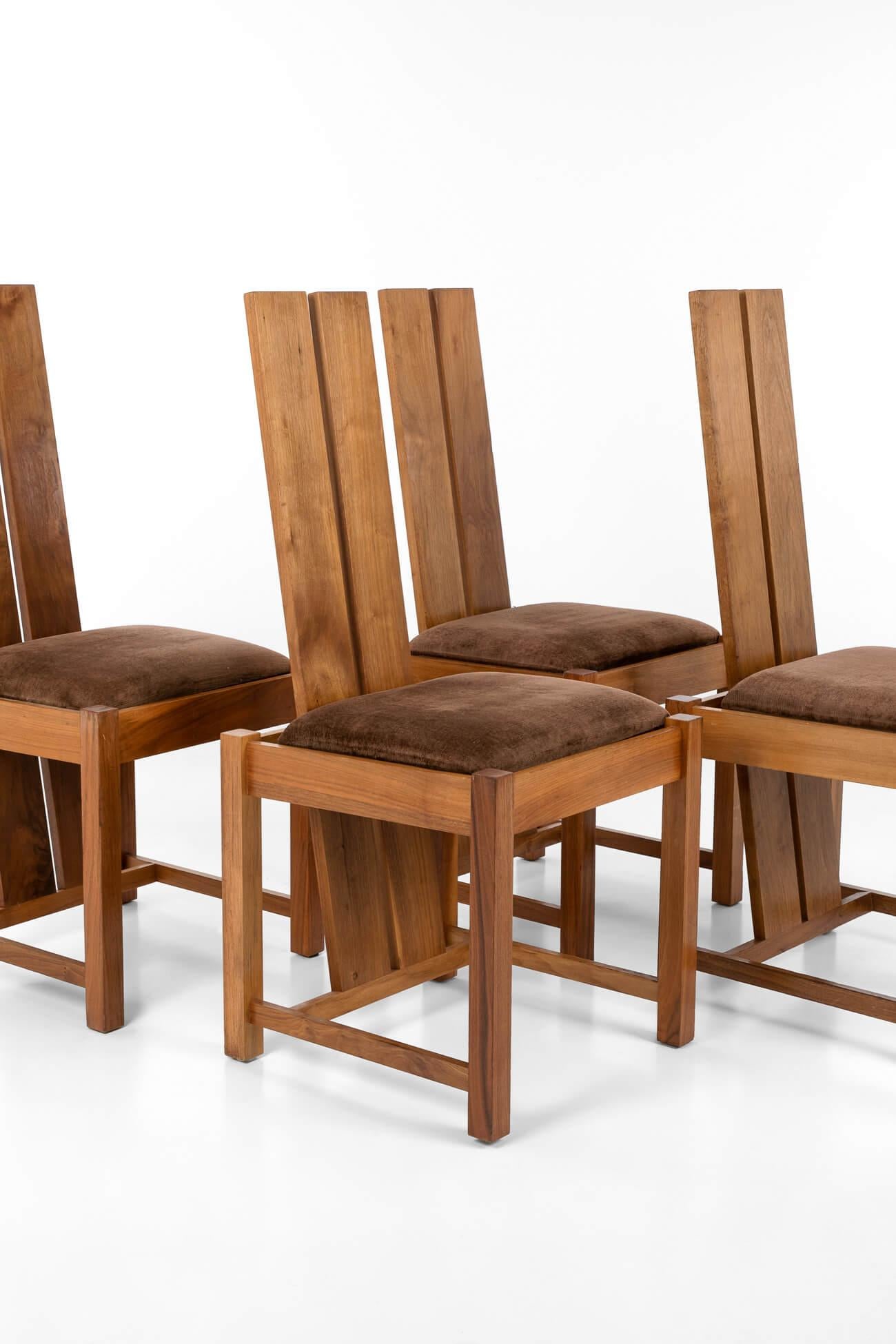 British Set of Four Samuel Chan Alba Dining Chairs in Solid Walnut, Early 20th Century For Sale