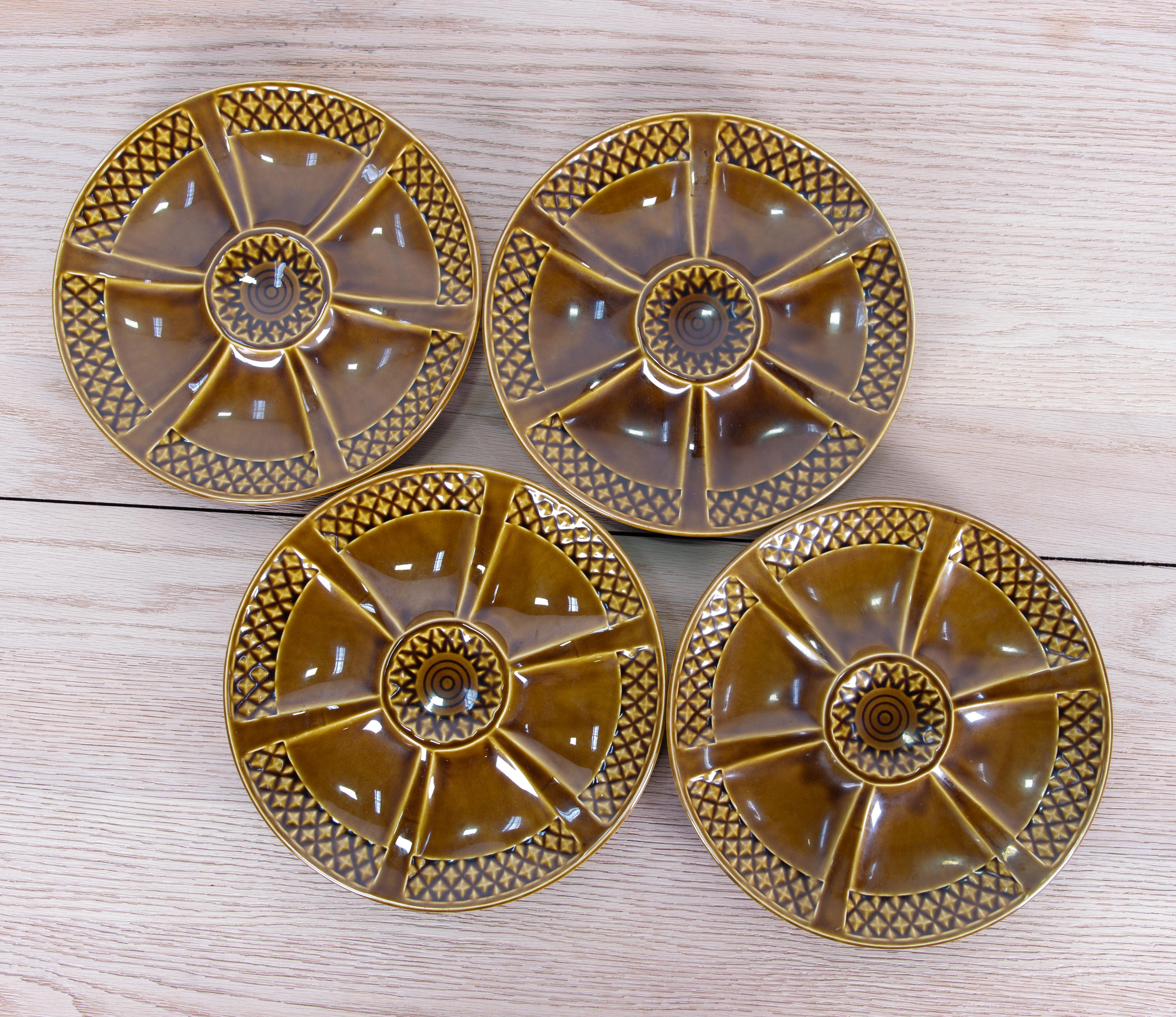 Juego de cuatro platos y fuente de alcachofas Sarreguemines Art Nouveau en venta