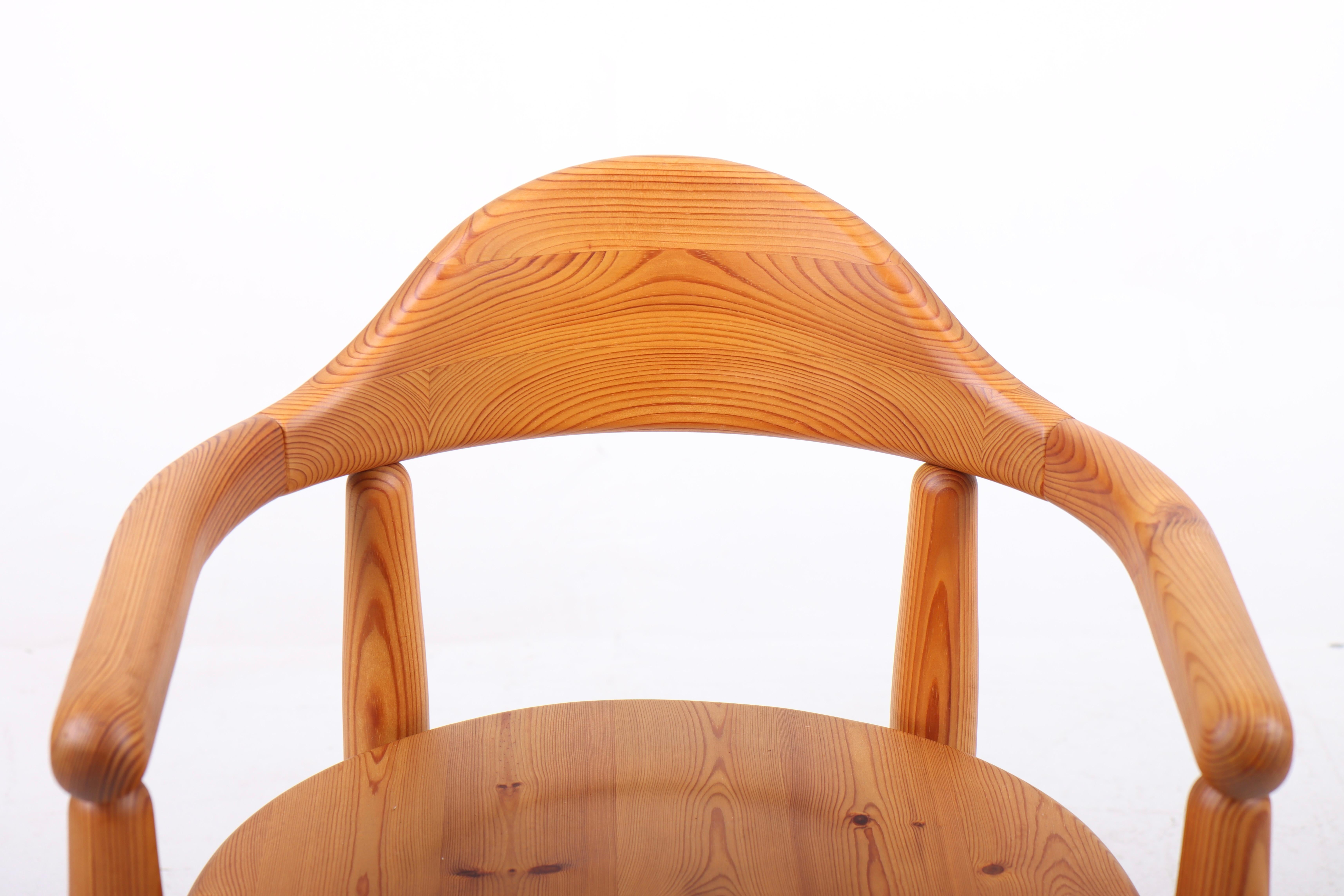 Set of Four Scandinavian Dining Chairs in Solid Pine, 1970s For Sale 4