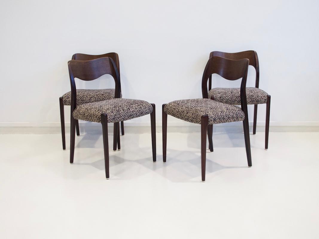 Set of Four Scandinavian Modern Niels O. Møller Model 71 Wooden Chairs In Good Condition In Madrid, ES