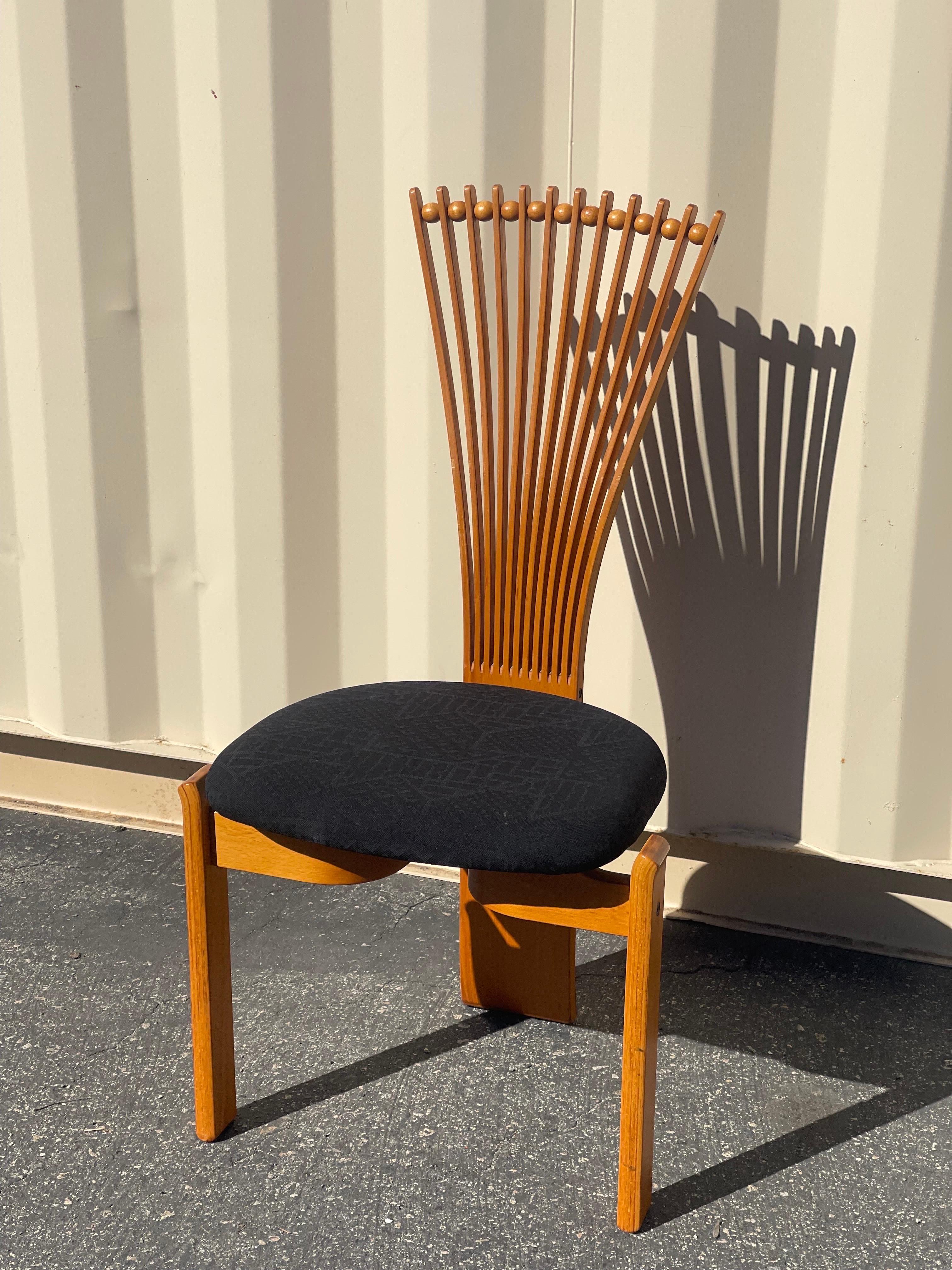 Set of Four Scandinavian Modern Teak Totem Dining Chairs by Torstein Nilsen For Sale 3