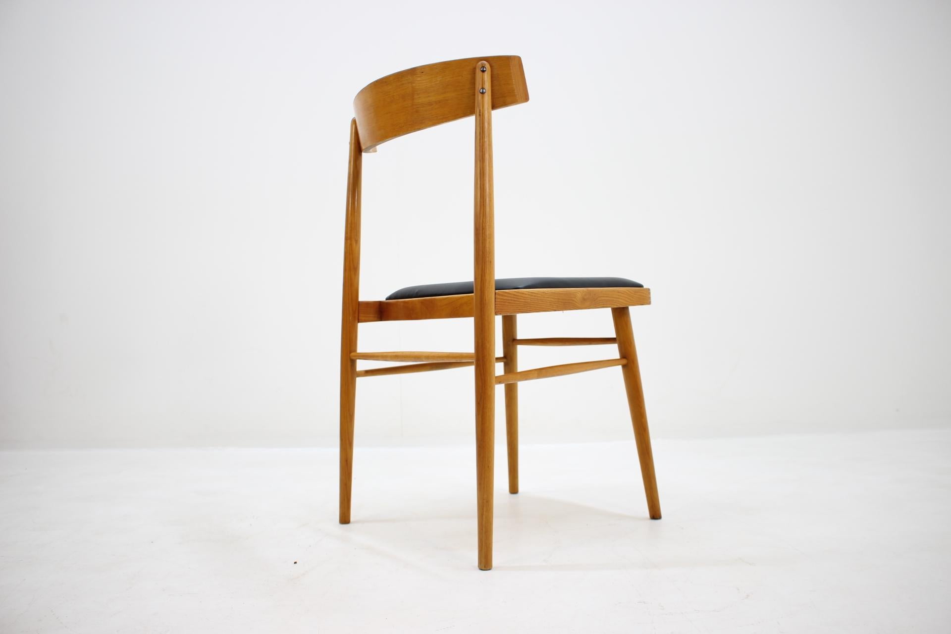 Late 20th Century Set of Four Scandinavian Style Midcentury Dining Chairs, 1970s