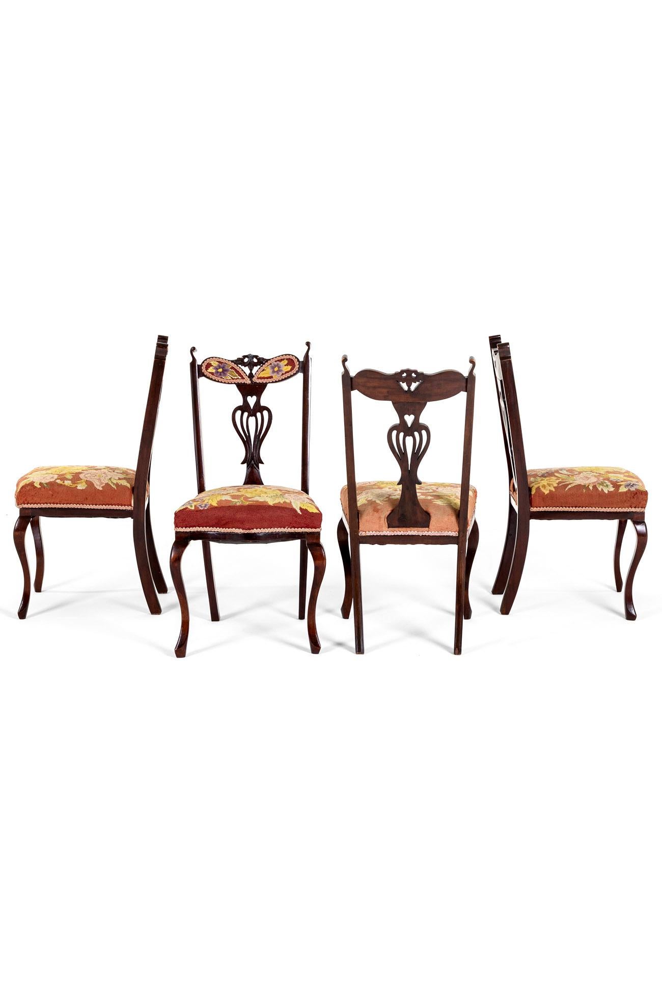 Pieno vittoriano Set of Four Scottish Mahogany Dining Chairs in vendita