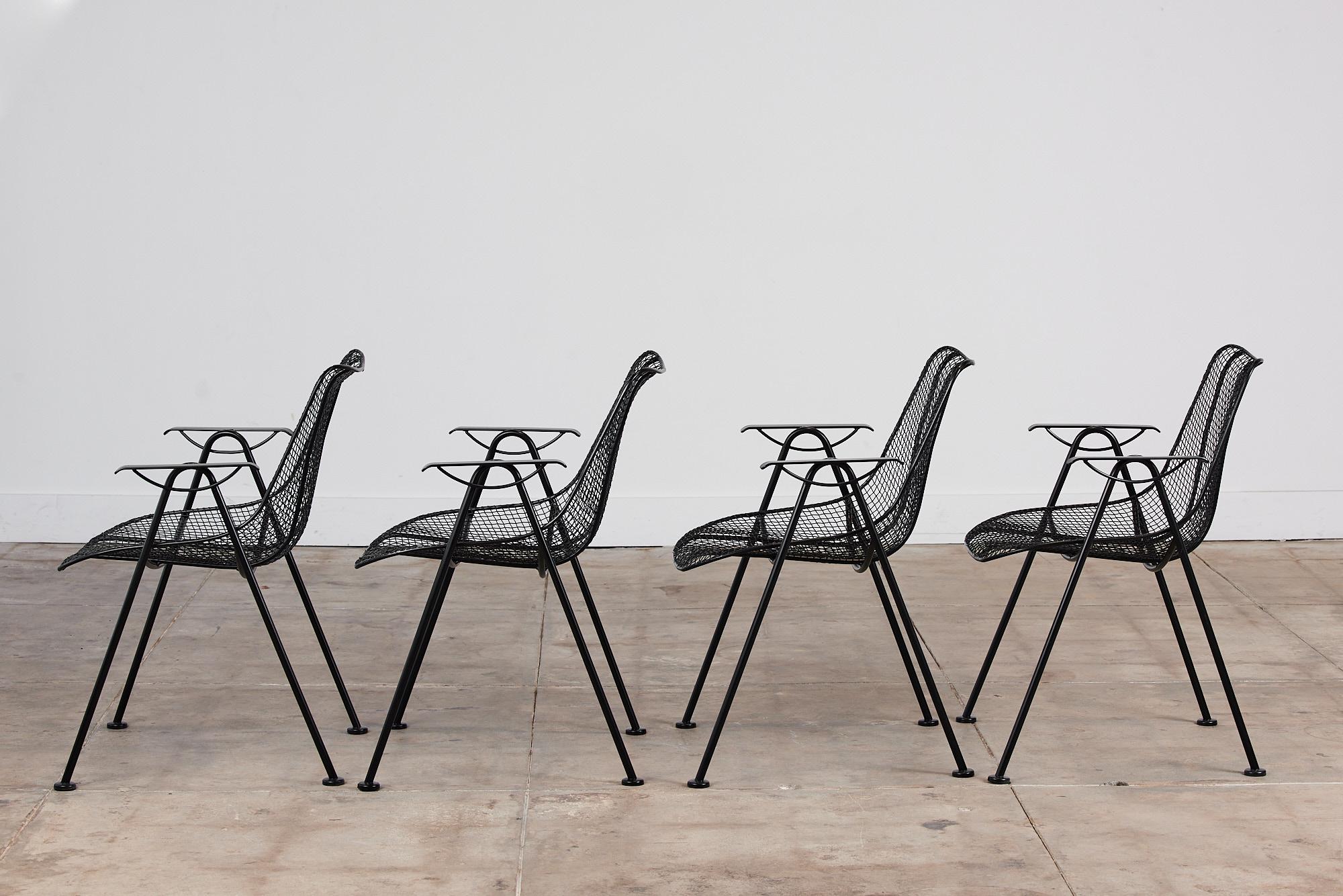 Américain Ensemble de quatre fauteuils de salle à manger de patio « Sculptura » de Lee Woodard en vente