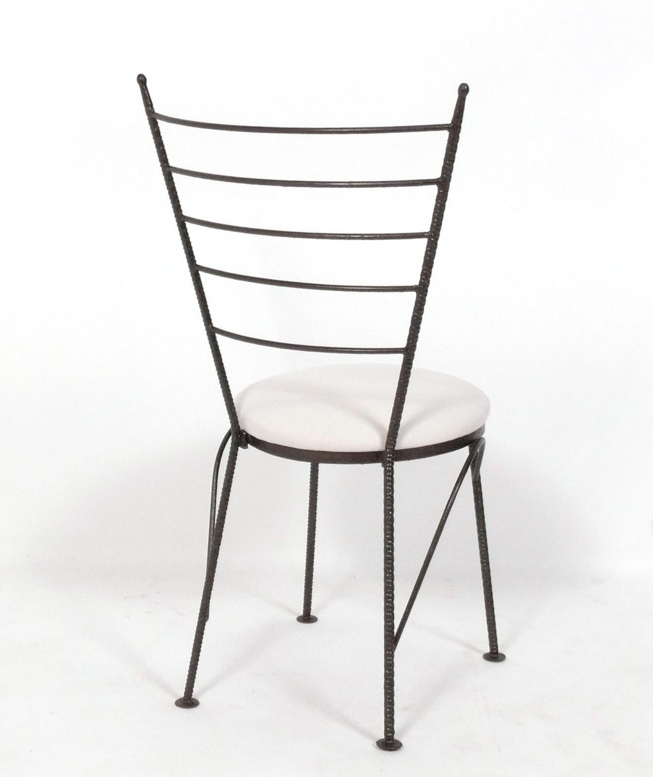 Americano Set di quattro sedie da pranzo scultoree alla maniera di Diego Giacometti in vendita