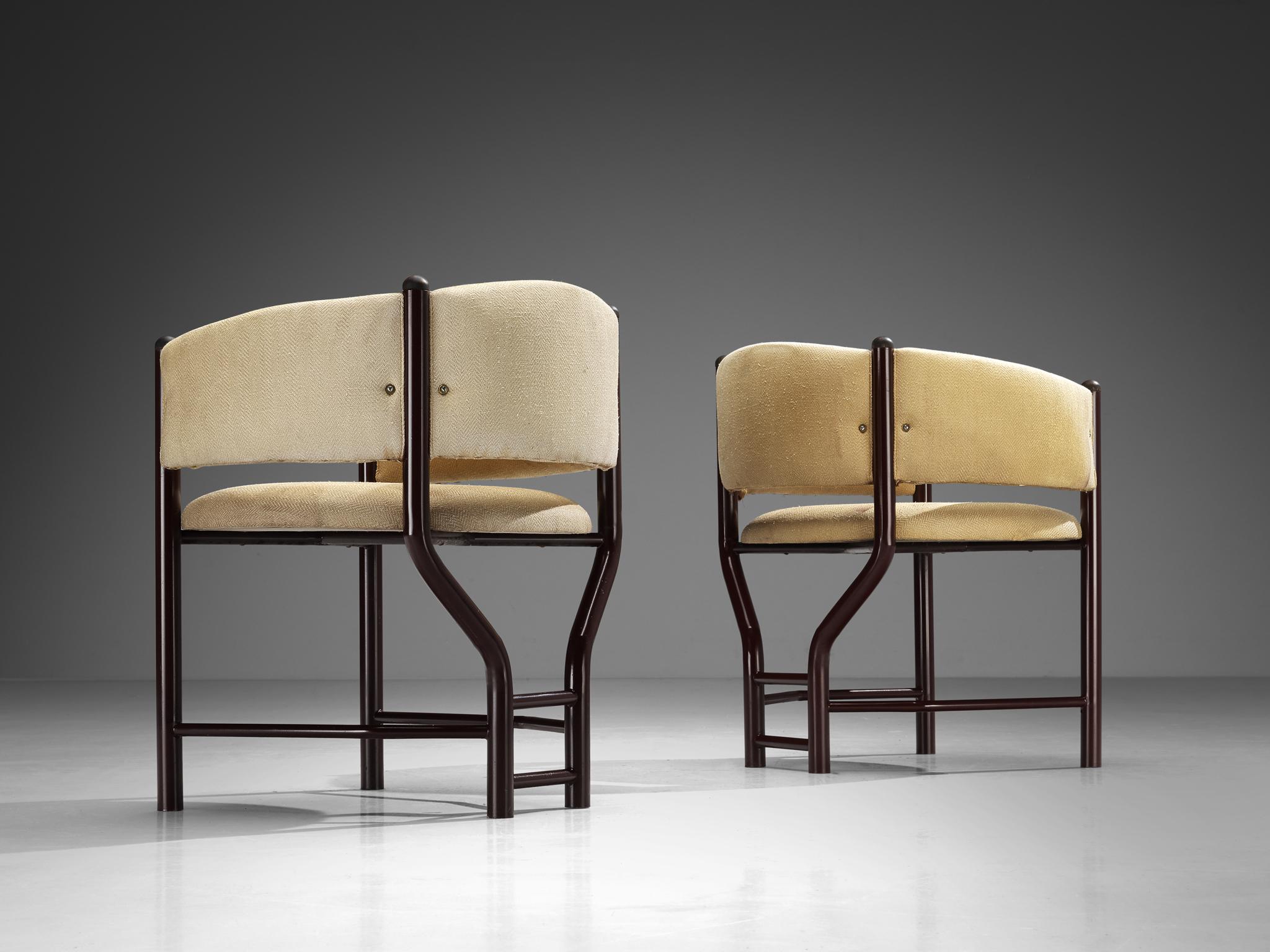Set of Four Sculptural Italian Dining Chairs in Beige Upholstery  In Good Condition For Sale In Waalwijk, NL