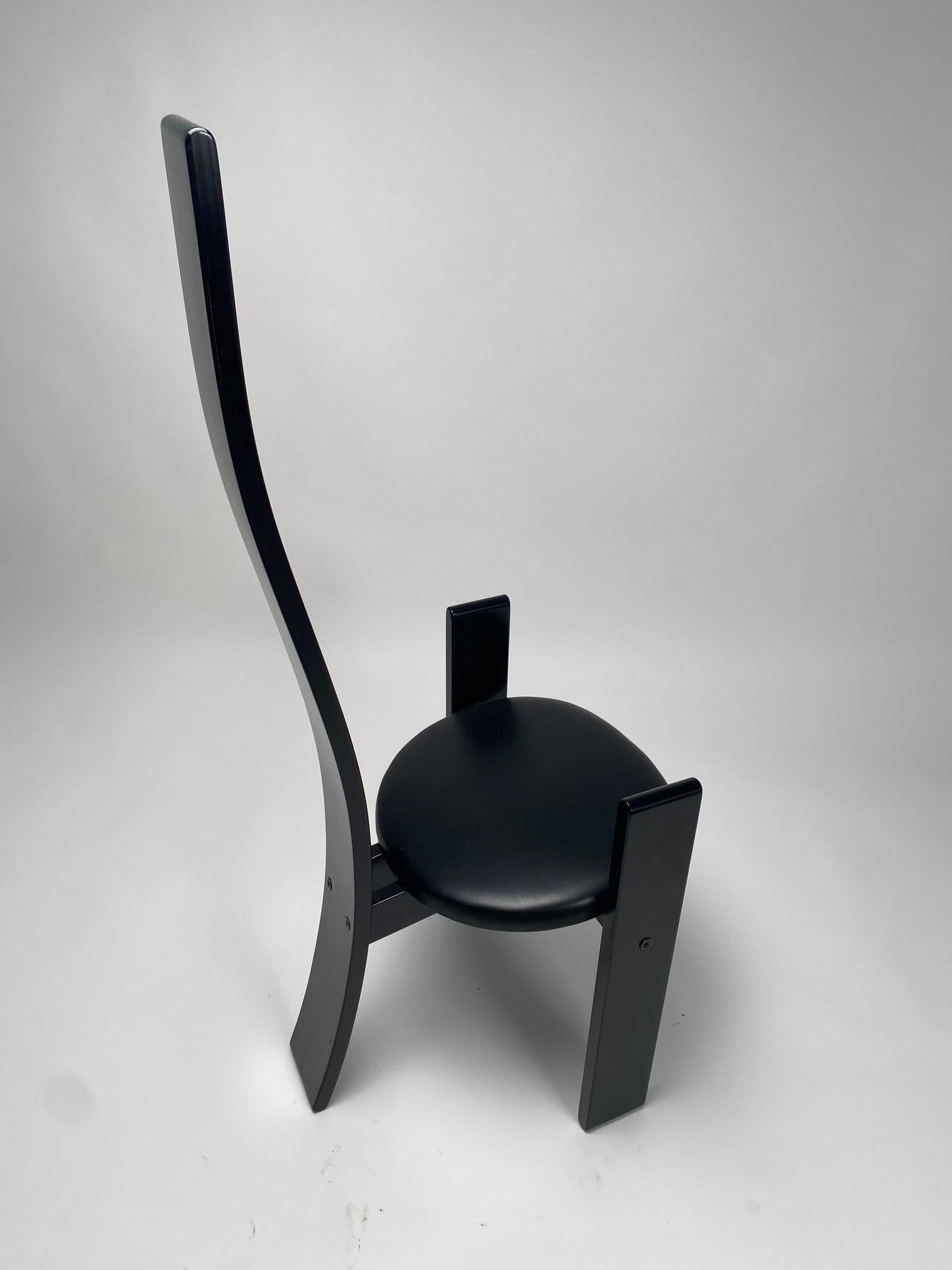 Satz von vier SD51 „Golem“-Stühlen von Vico Magistretti für Poggi, Italien, 1960er Jahre (Postmoderne) im Angebot