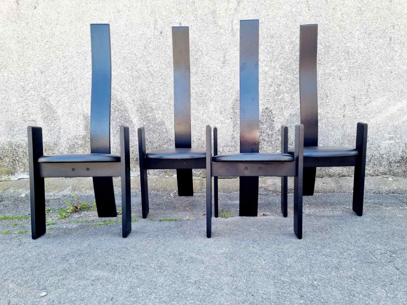 Milieu du XXe siècle Ensemble de quatre chaises SD51 Golem de Vico Magistretti pour Poggi, Italie, années 1960 en vente