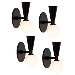 Set di quattro applique Shapes di Research.Lighting, Nero, su ordinazione