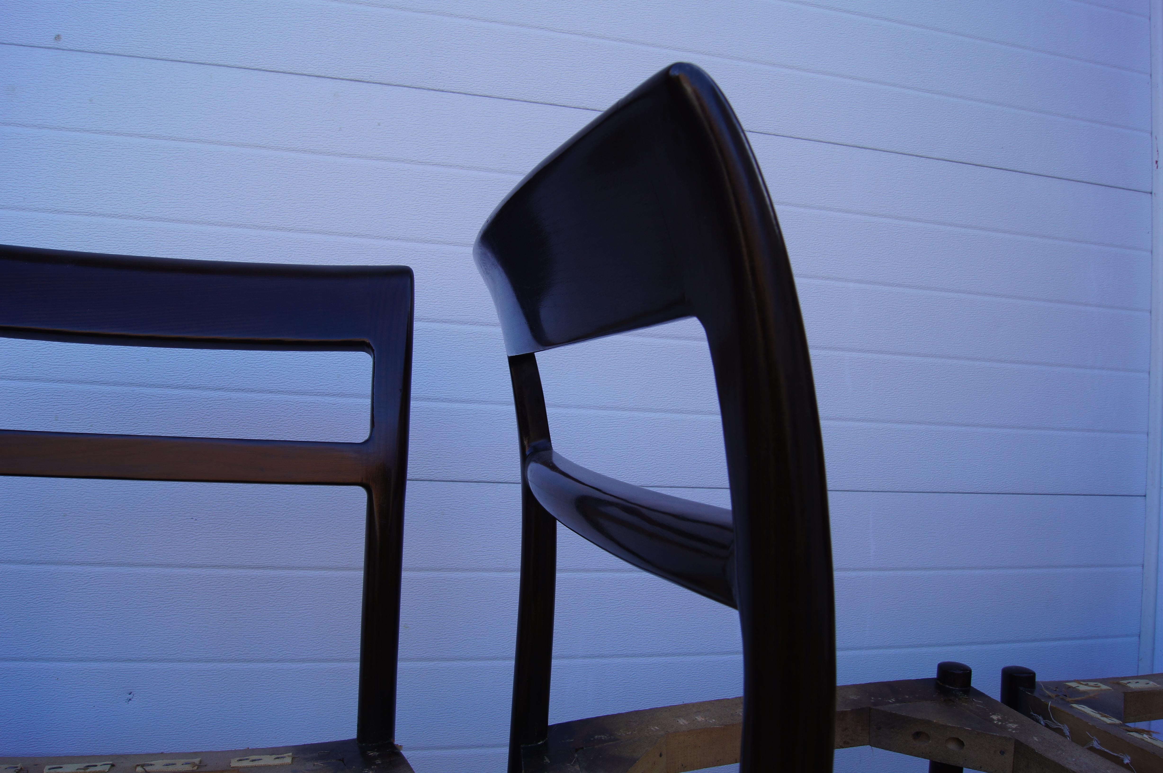 Milieu du XXe siècle Ensemble de quatre chaises d'appoint en frêne, modèle 6738, de Roger Sprunger pour Dunbar en vente