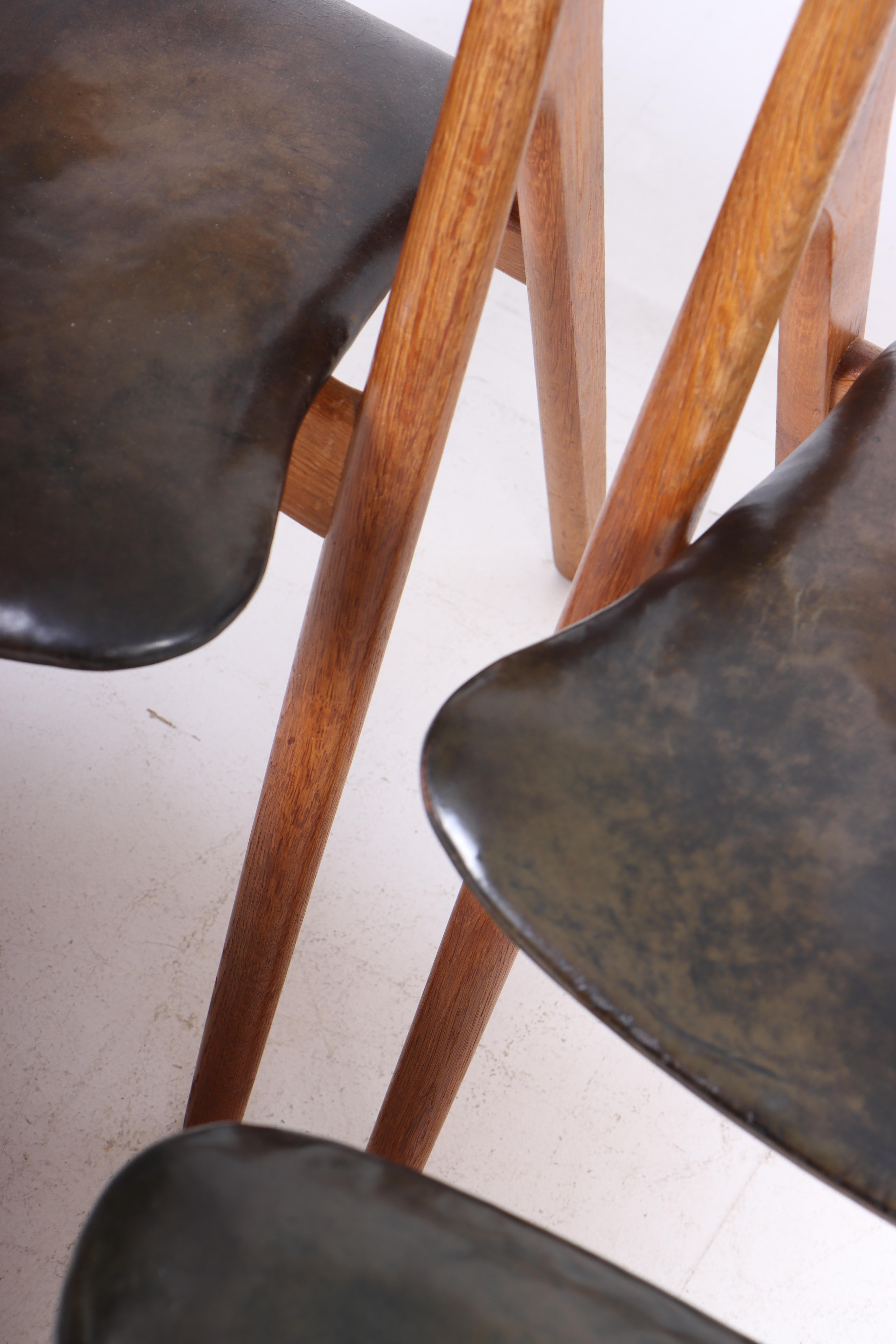 Set of Four Side Chairs in Oak by Hans Wegner, 1960s 2