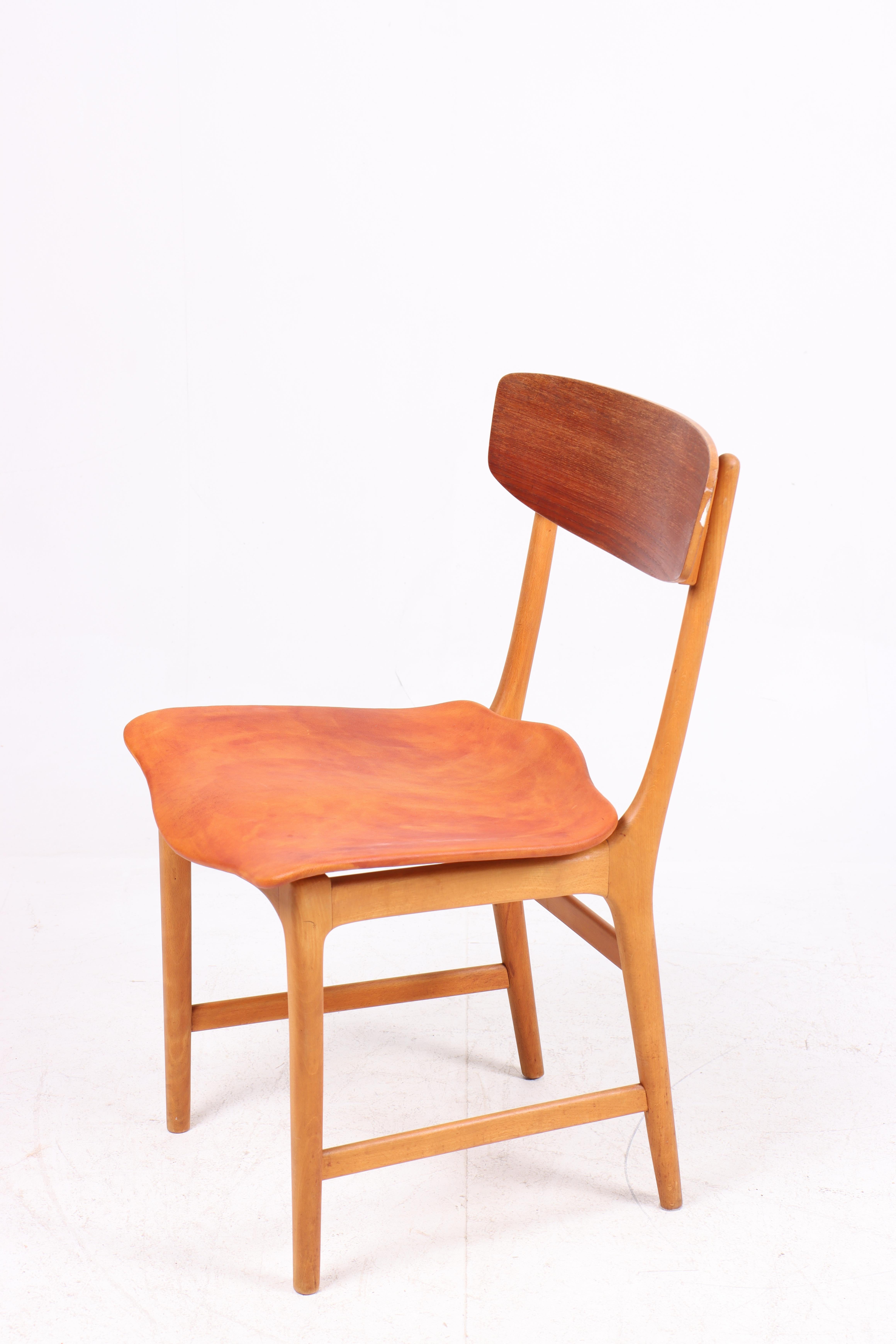 Set of Four Side Chairs in Teak and Leather, Danish Design, 1960s For Sale 1