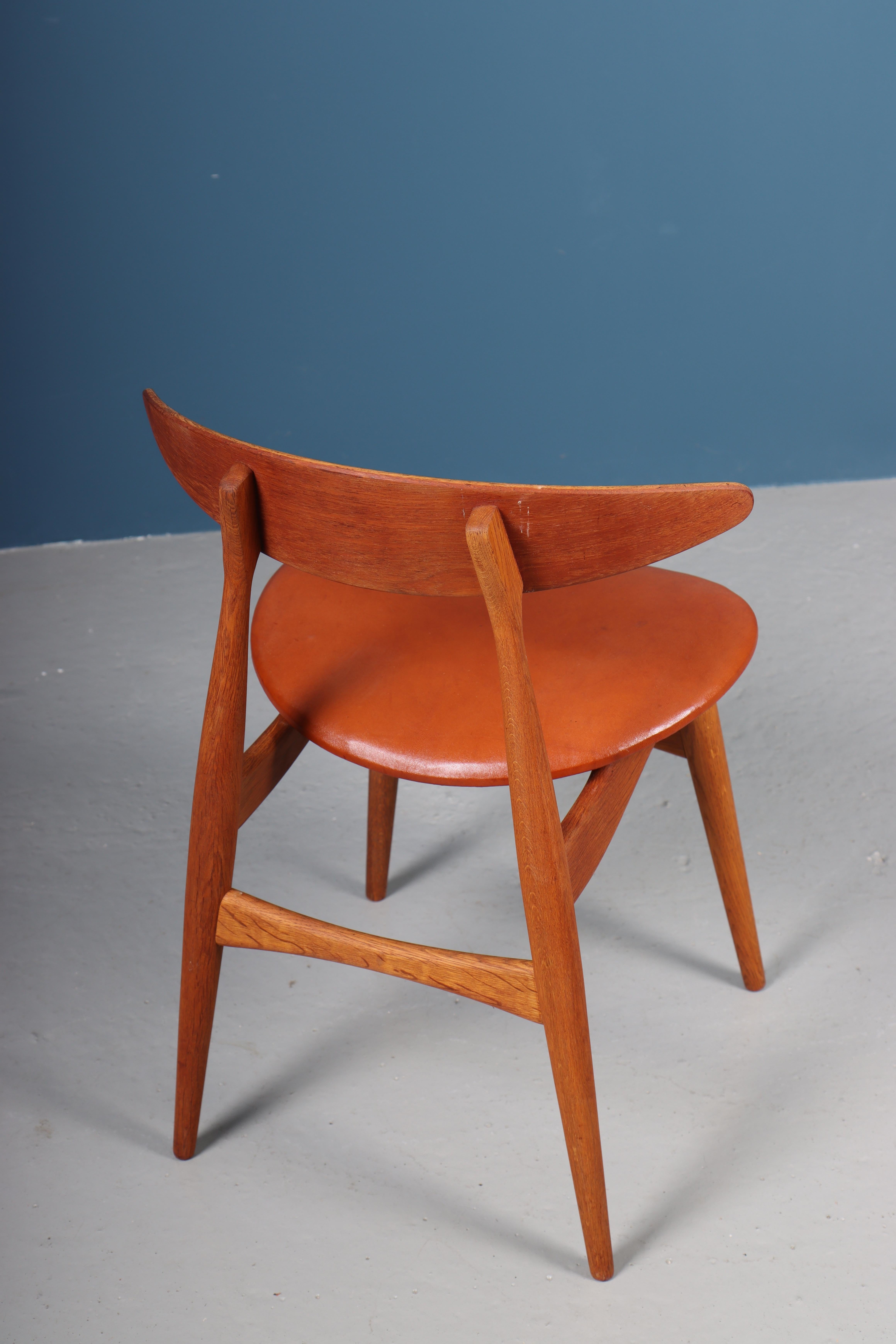 Set of Four Side Chairs in Teak & Oak by Hans Wegner, 1960s In Good Condition In Lejre, DK