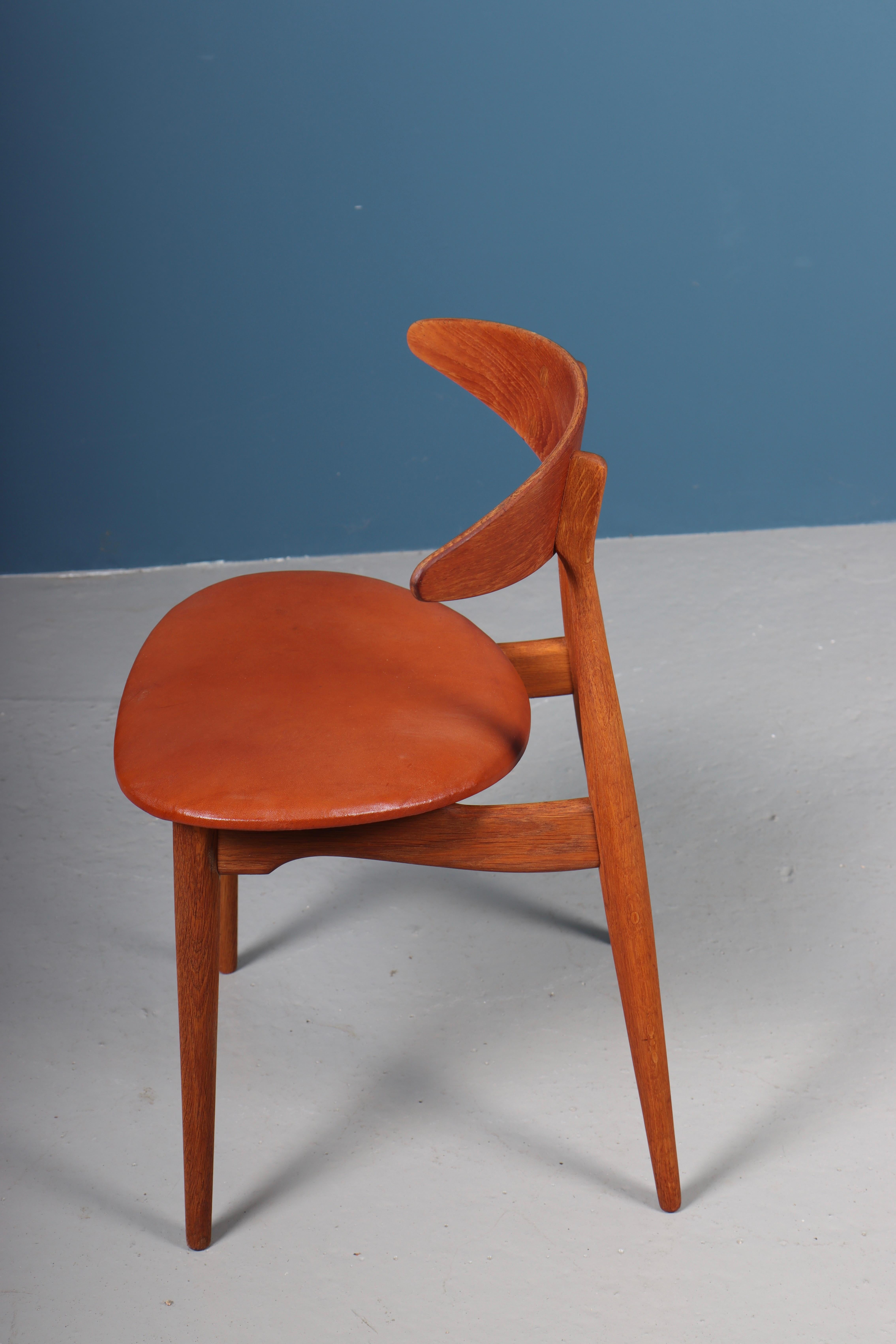 Mid-20th Century Set of Four Side Chairs in Teak & Oak by Hans Wegner, 1960s