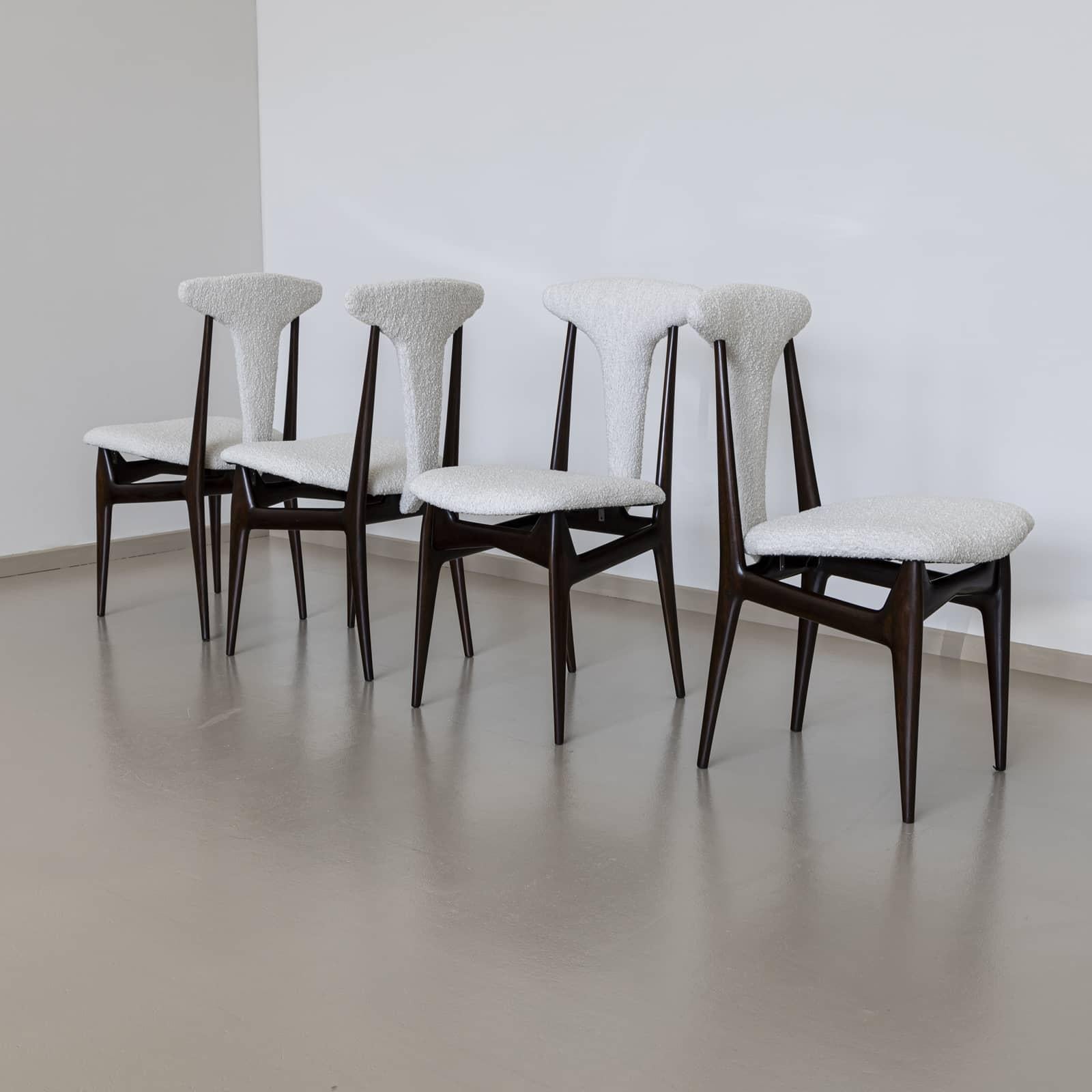 Ensemble de quatre chaises d'appoint, Italie années 1950 en vente 1