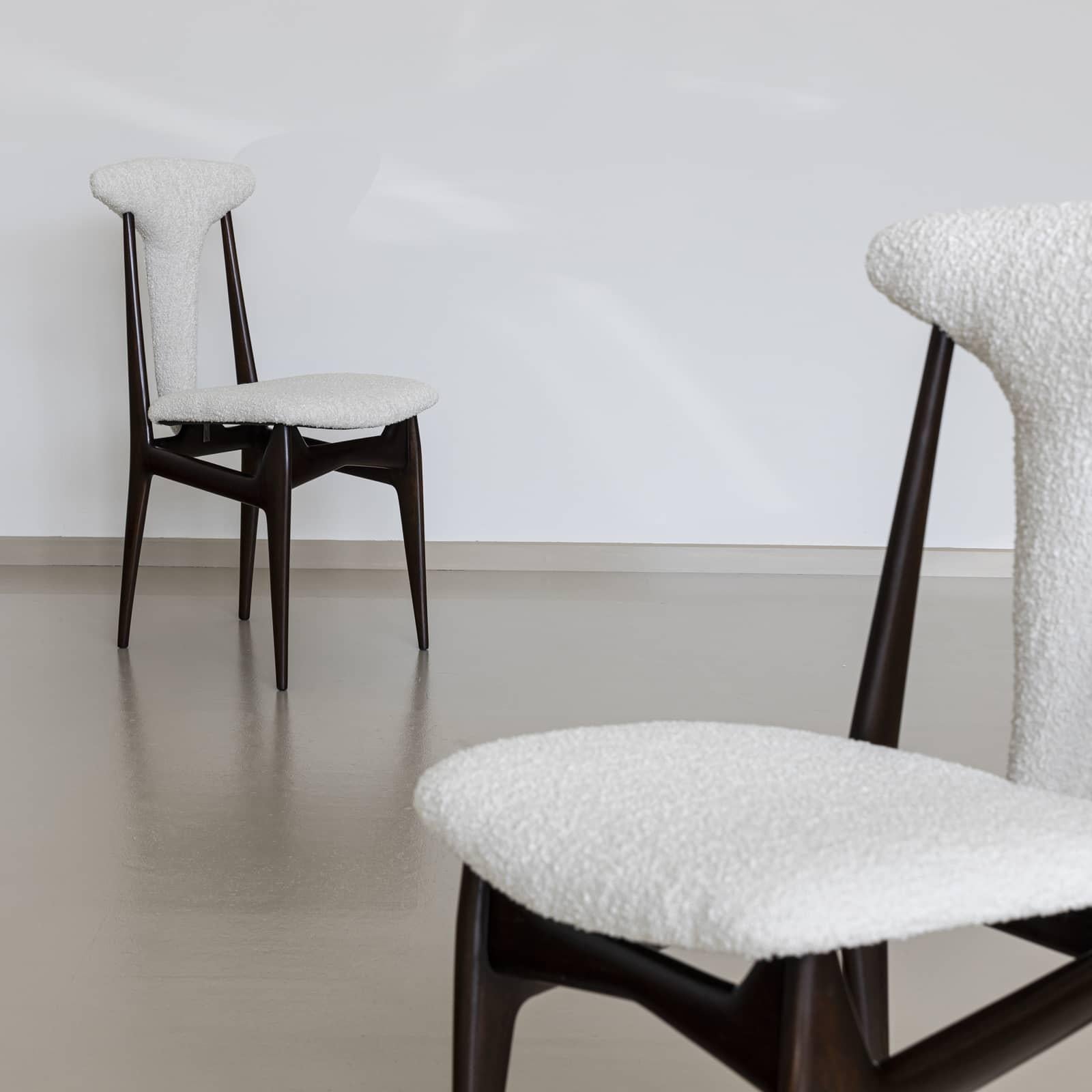 Ensemble de quatre chaises d'appoint, Italie années 1950 en vente 2