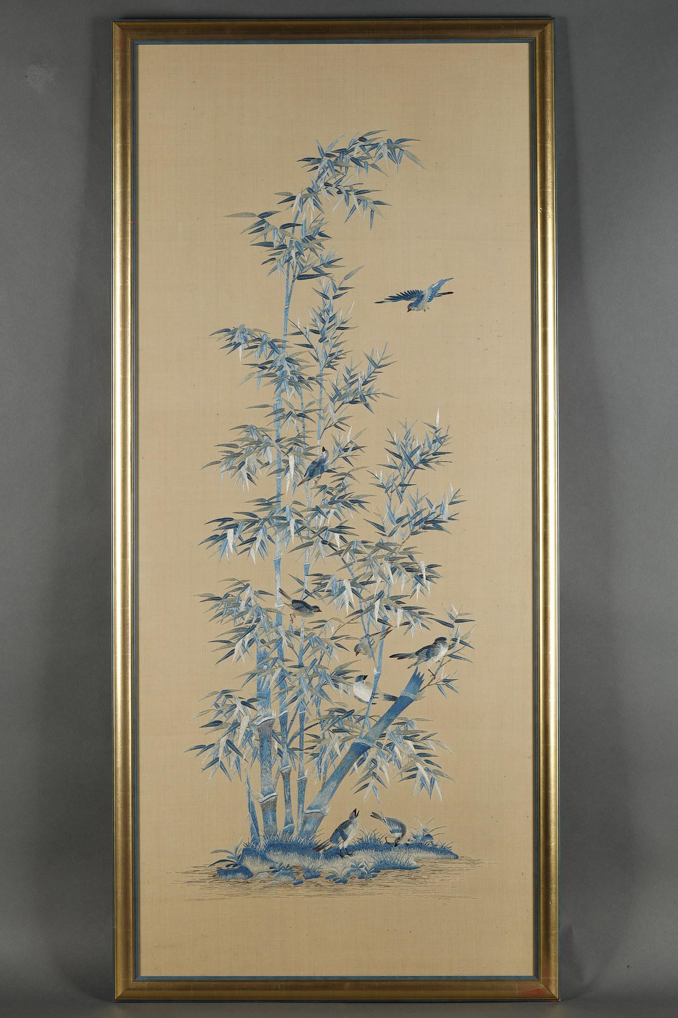 Measures: Three silk – Height : 150 cm (59 in.) ; Width : 64 cm (25,2 in.)
One silk – Height : 157 cm (61,8 in.) ; Width : 64 cm (25,2 in.)

Beautiful suite of four framed panels in embroidered silk in a grey-blue monochrome decorated with birds