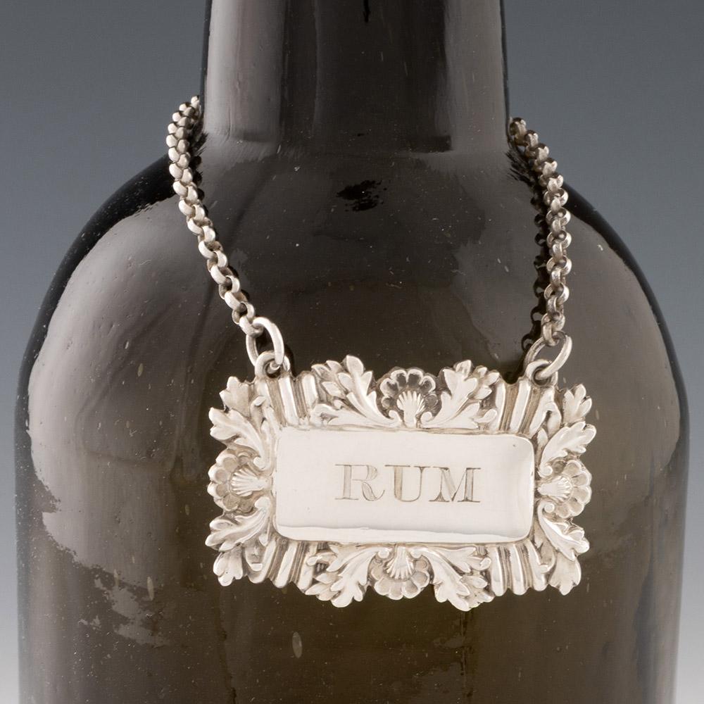Metà XIX secolo Set di quattro biglietti per bottiglie d'argento Bimingham 1829/30 in vendita