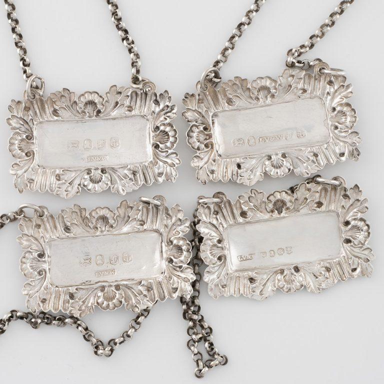Set di quattro biglietti per bottiglie d'argento Bimingham 1829/30 in vendita 1