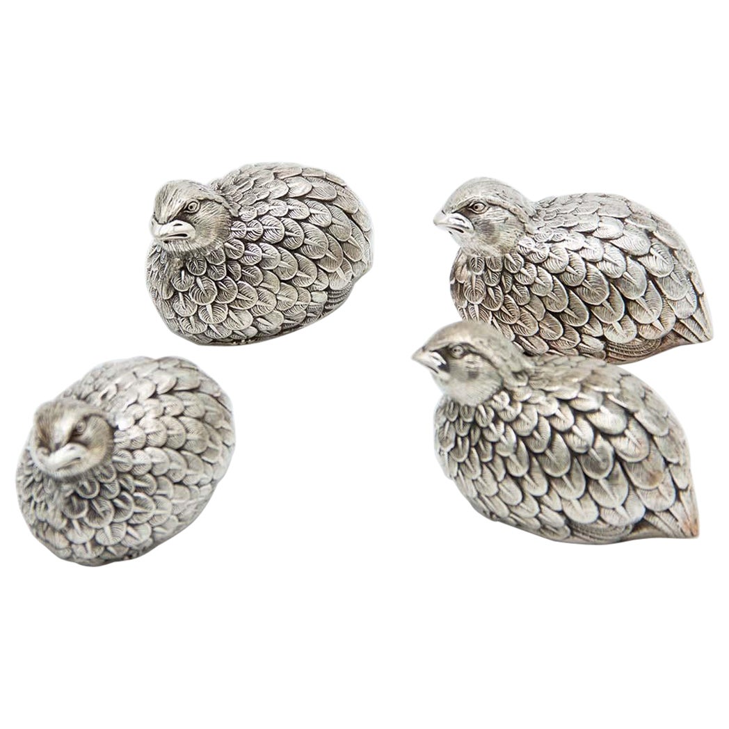 Set of four silver salt and pepper shakers in the shape of partridges en venta