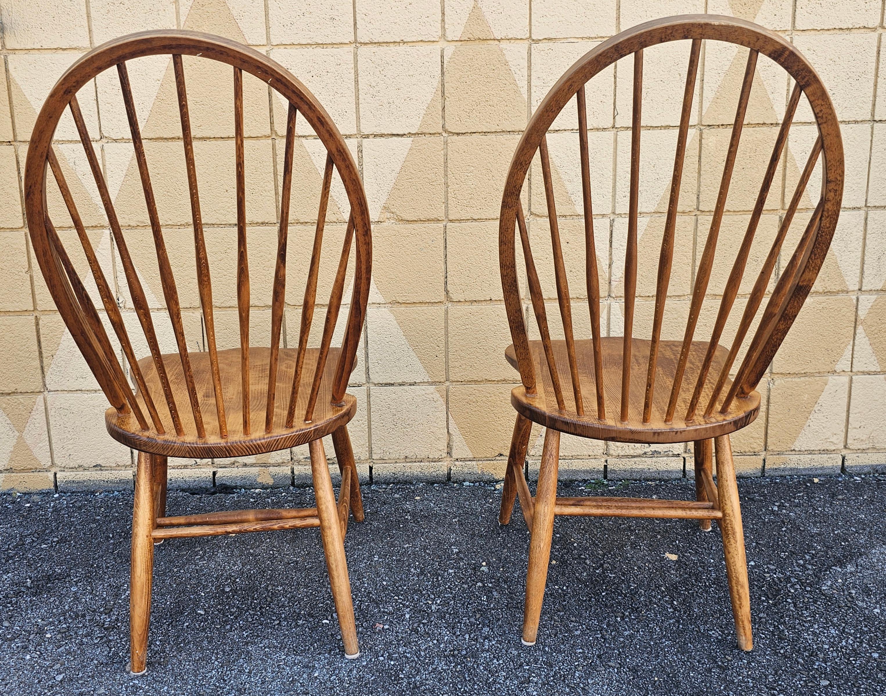 Set of four Slovenian Maple Continuous Arms Windsor chairs For Sale 8