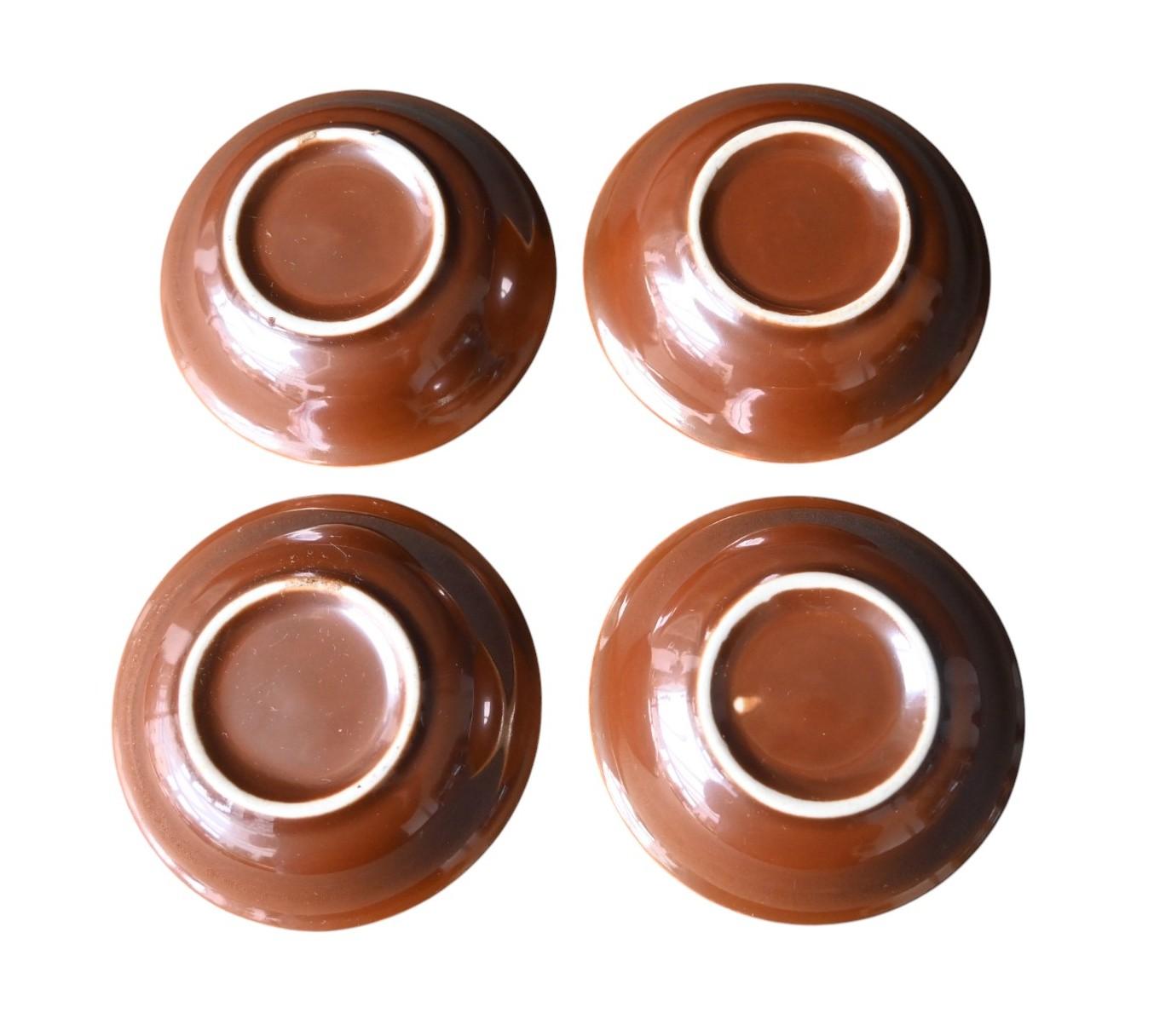 Qing Ensemble de quatre petits bols en porcelaine de Chine 