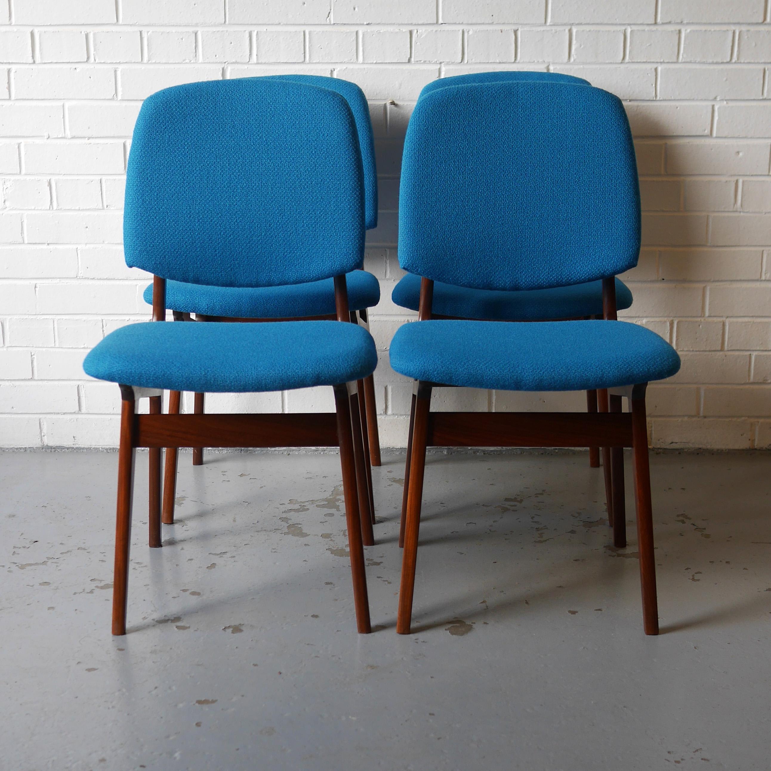 Mid-Century Modern Set of Four Solid Afrormosia Dining Chairs with Blue Wool Upholstery, circa 1961 For Sale