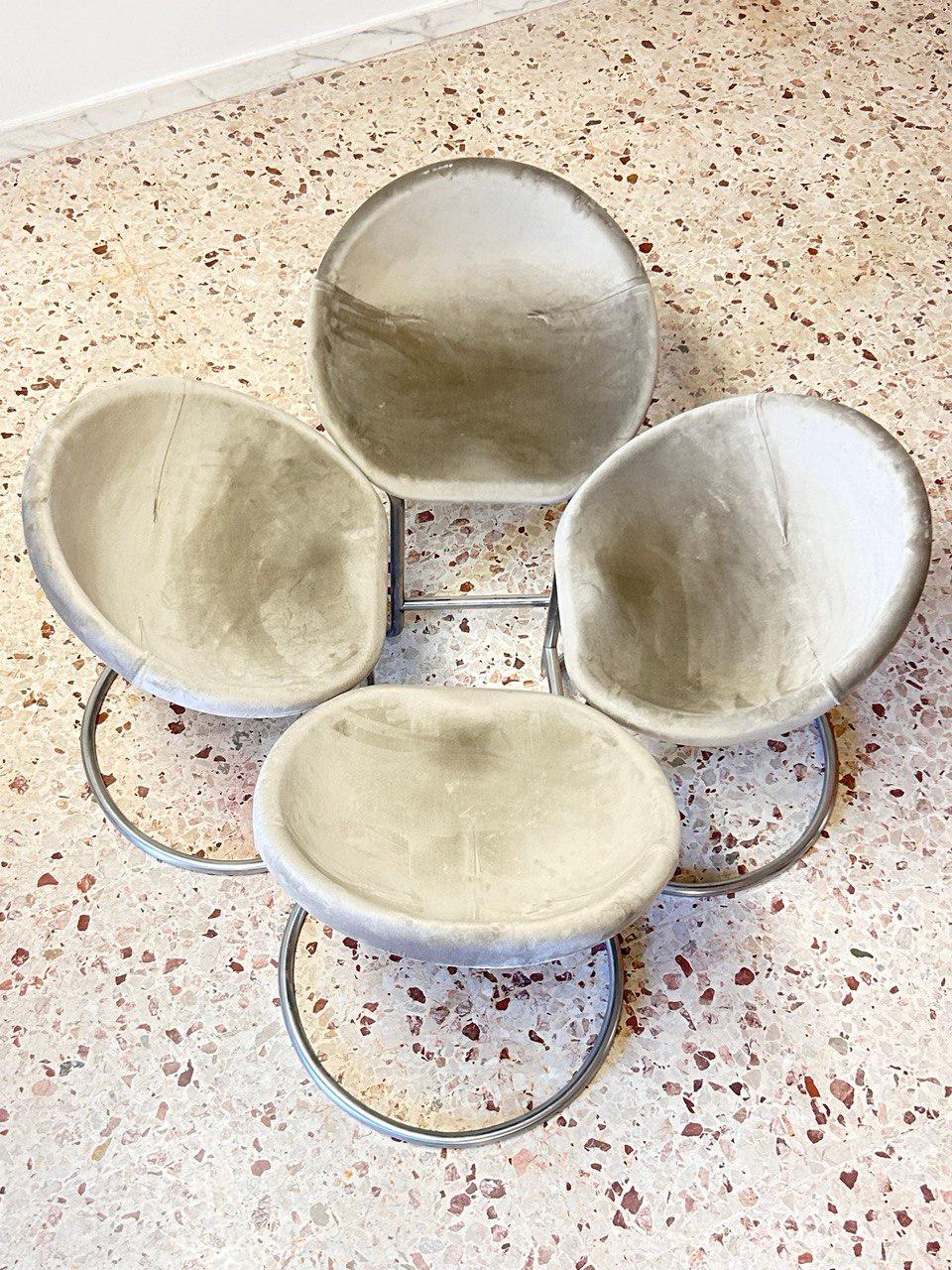 Set of four space age stools, Italy, 1960 c. For Sale 2