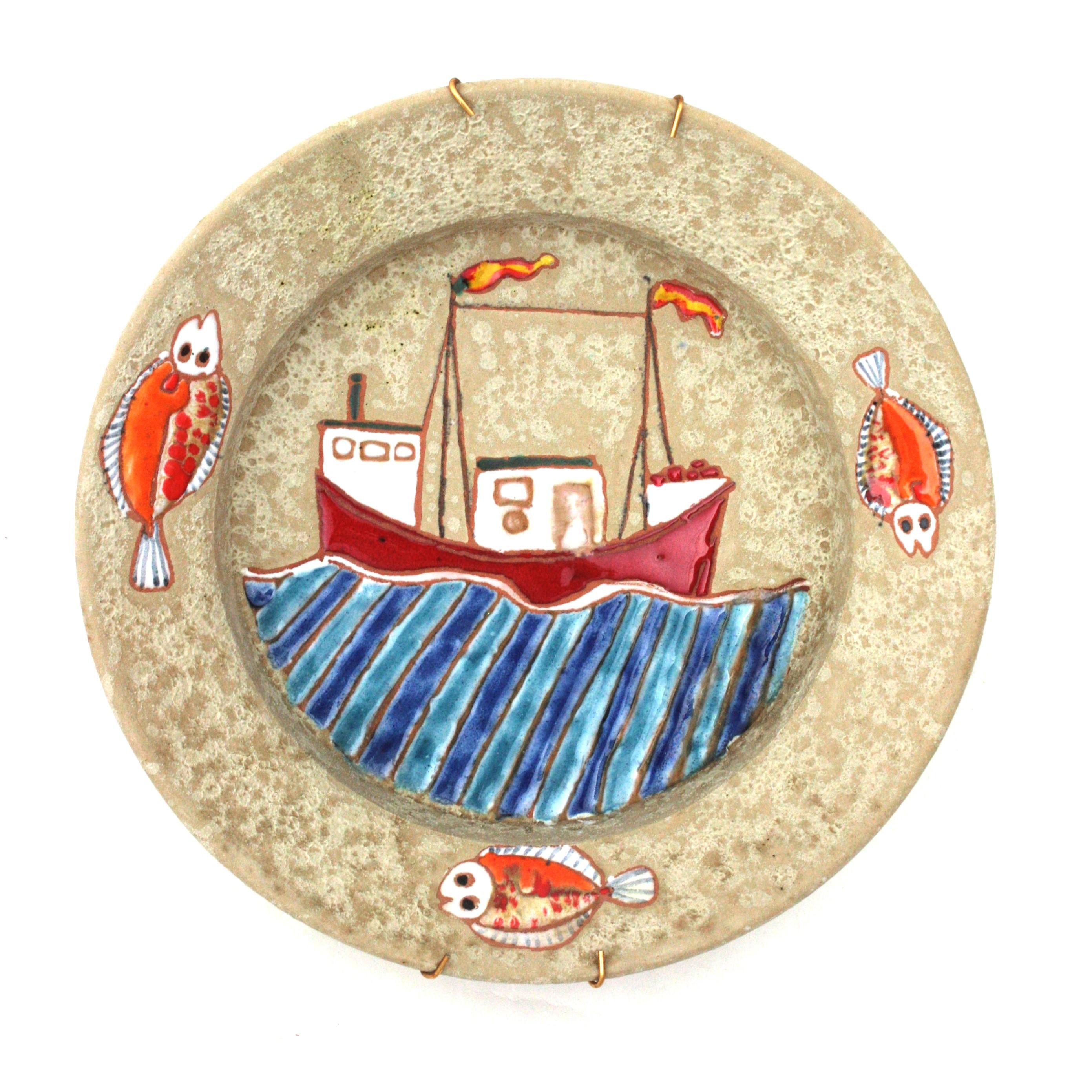 Four Midcentury Ceramic Wall Plates, Marine Motifs In Good Condition For Sale In Barcelona, ES