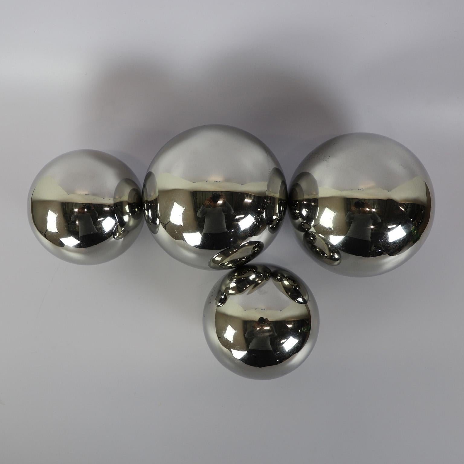 Modern Set of Four Spheres circa 1990 Chromed Metal signed by Diego Matthai For Sale