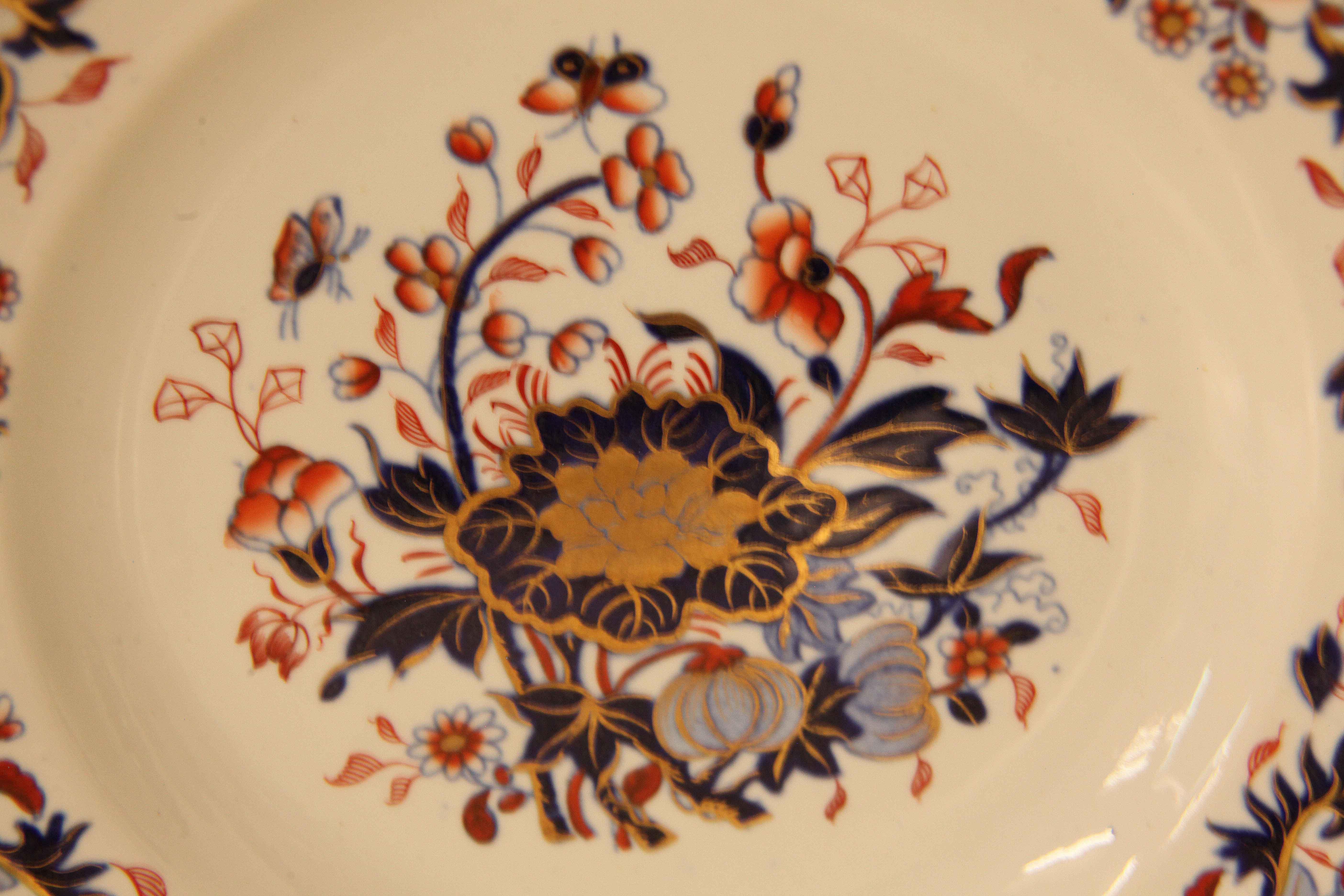 Doré Ensemble de quatre assiettes Spode New Stone en vente