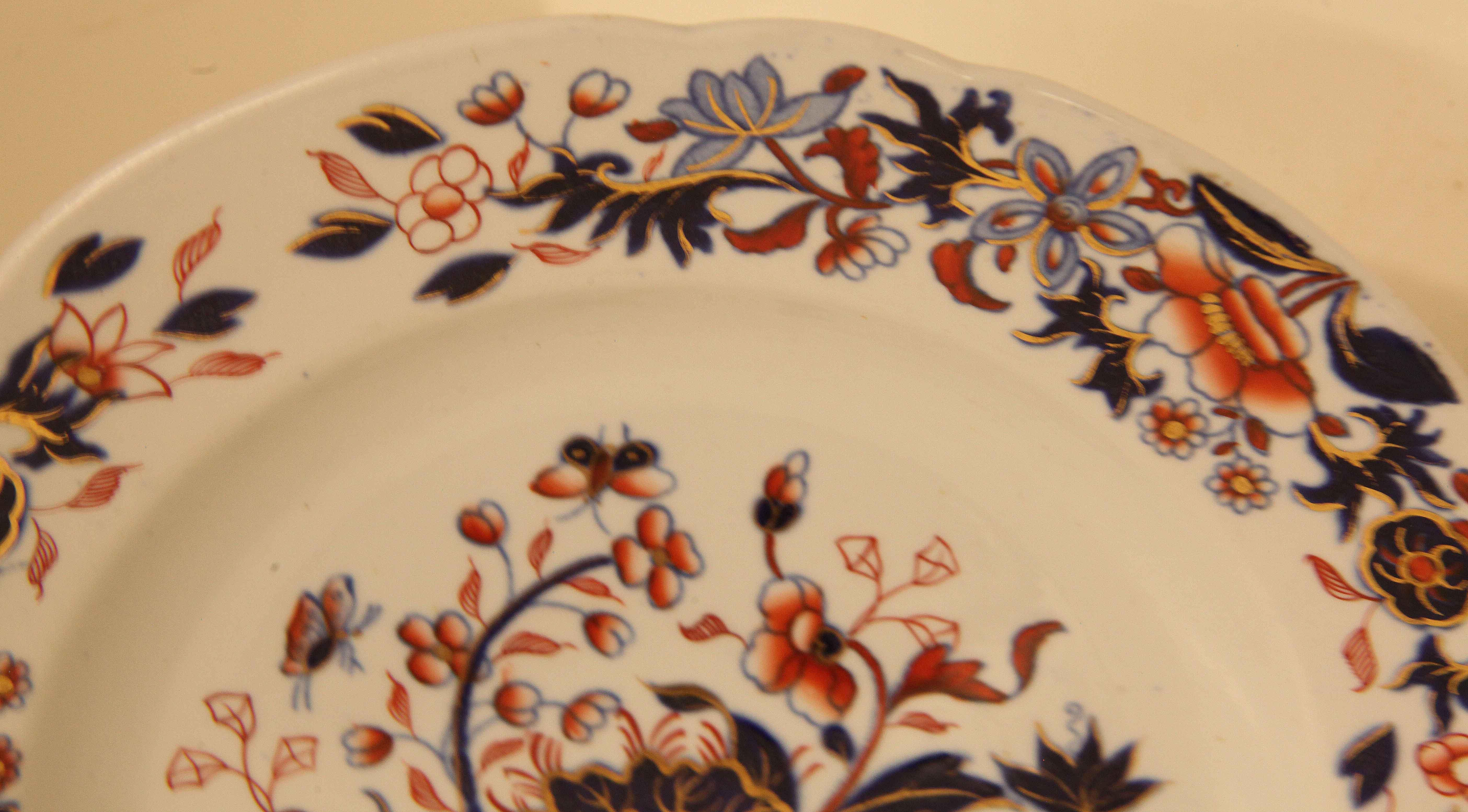 Ensemble de quatre assiettes Spode New Stone Bon état - En vente à Wilson, NC