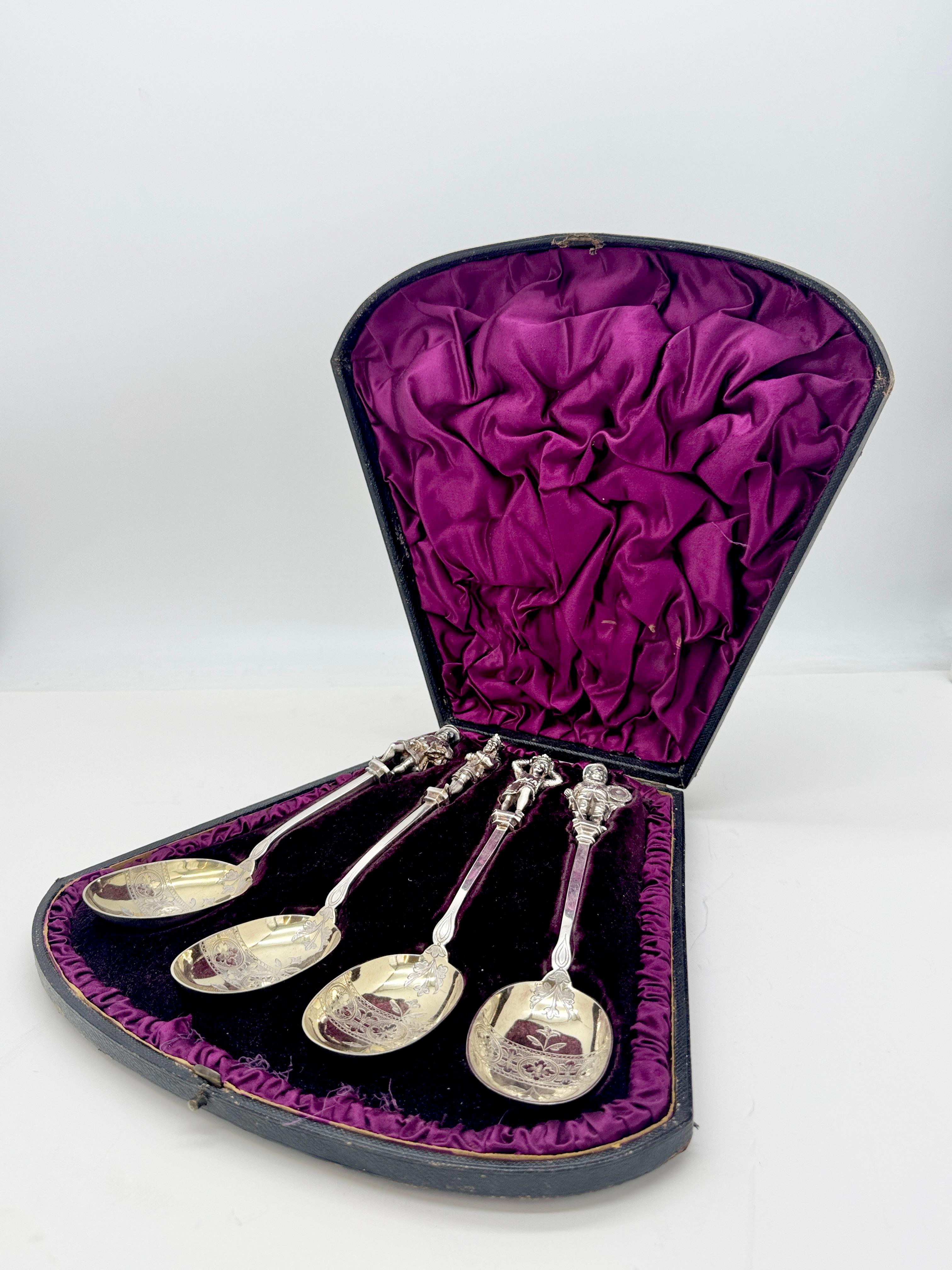 Victorian Set of Four Spoons with Figures from Shakespeare For Sale