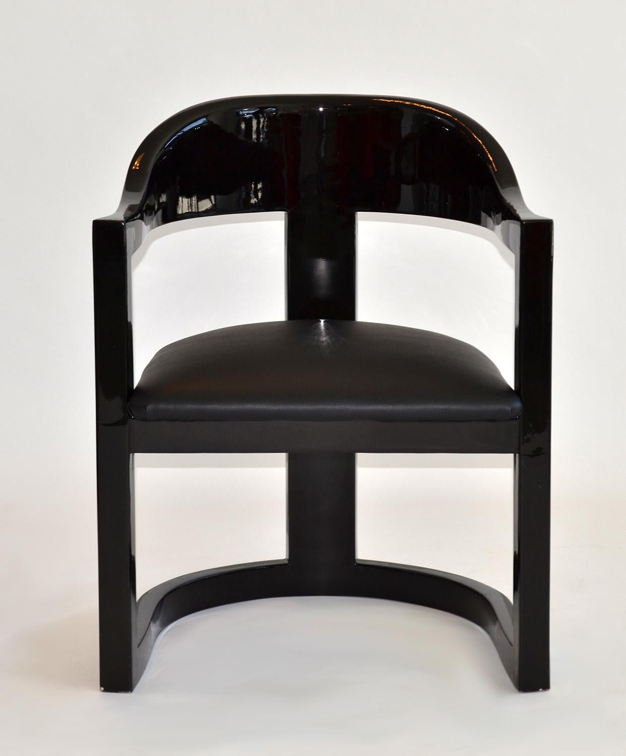 Modern Set of Four Springer Onassis Style Dining Chairs in Lacquered Goatskin by Garcel For Sale