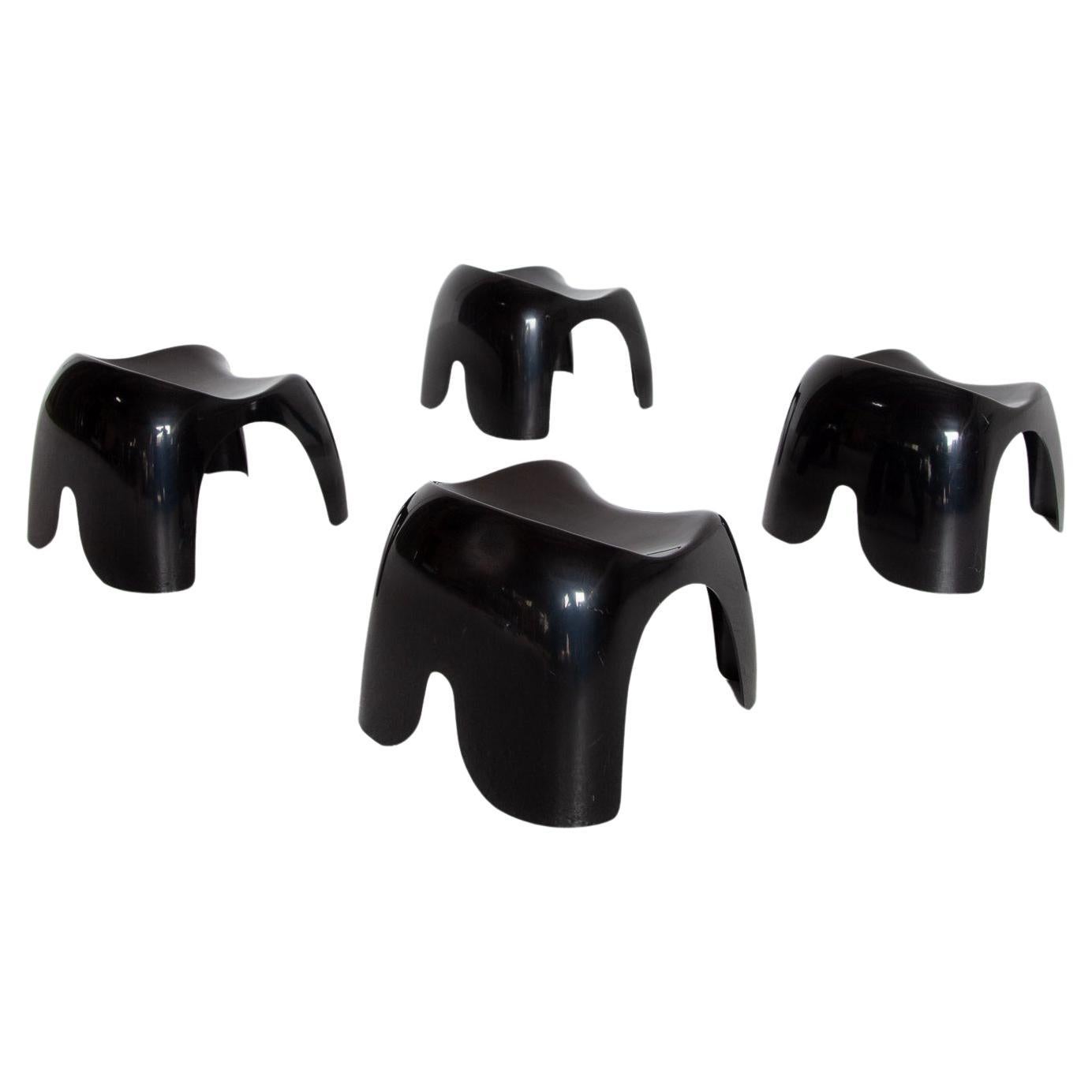 Ensemble de quatre tabourets de chaise empilables pour enfants par Stacy Dukes pour Artemide, années 1966 Bon état - En vente à Antwerp, BE