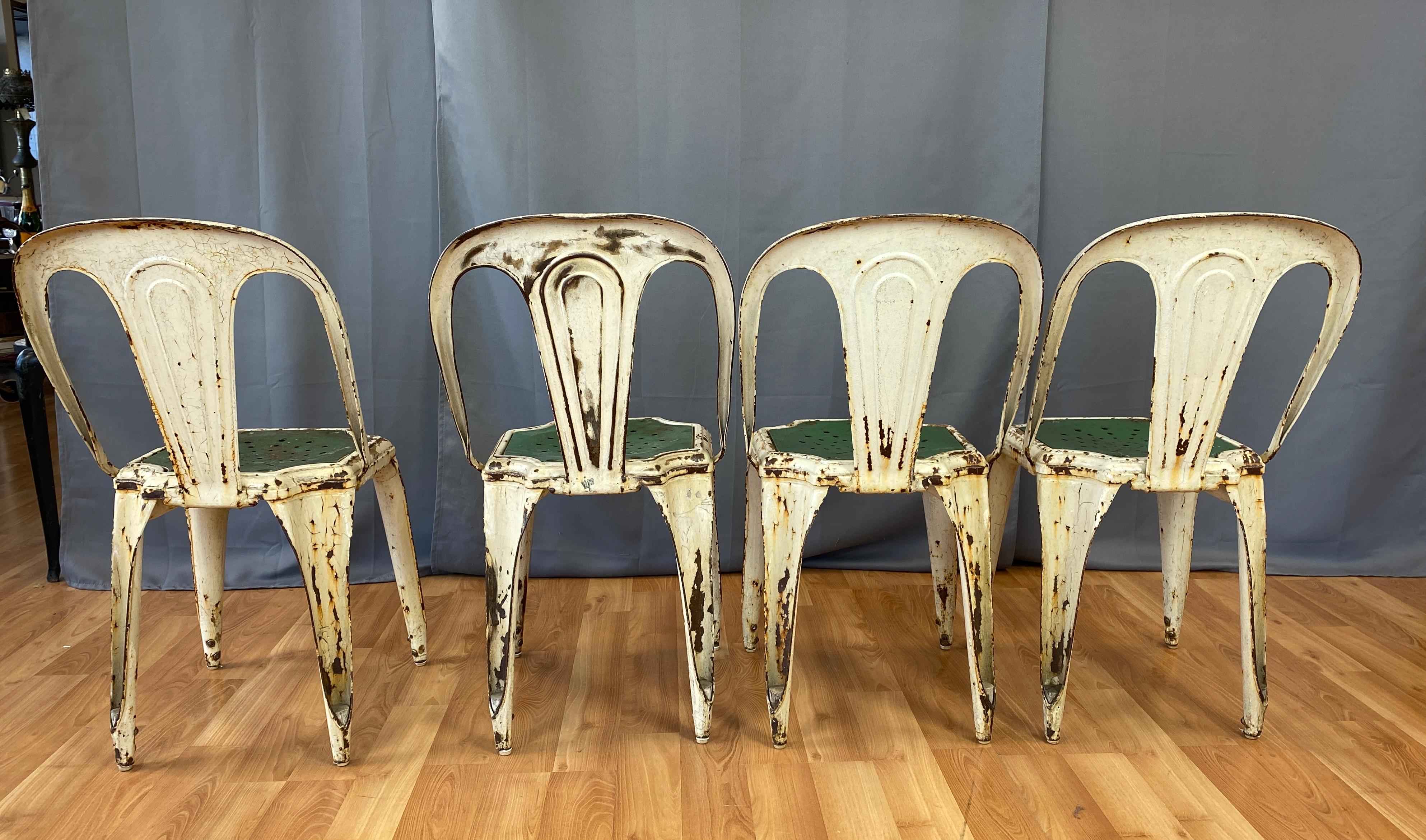 Ensemble de quatre chaises bistro industrielles empilables par Fibrocit of Belgium en vente 5